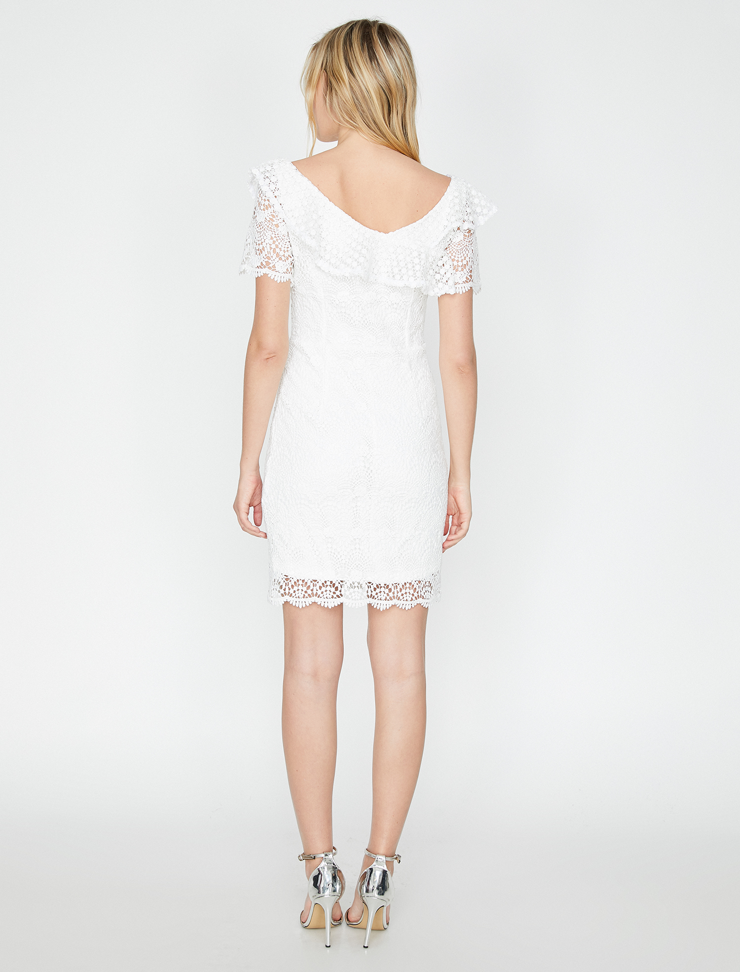   Dantel Detaylı Elbise