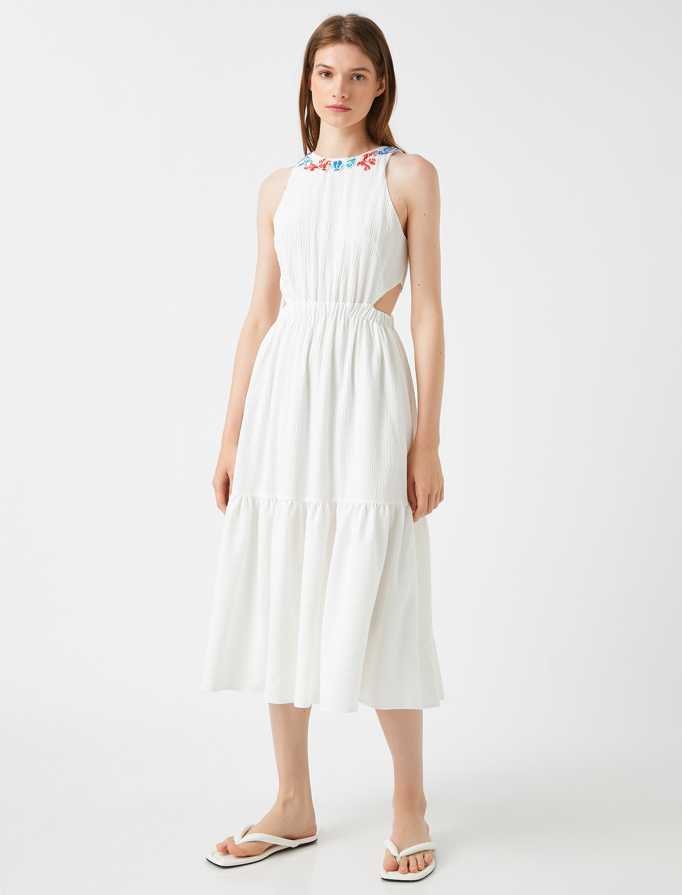   Koton X Şahika Ercümen - Pencere Detaylı Elbise İşlemeli