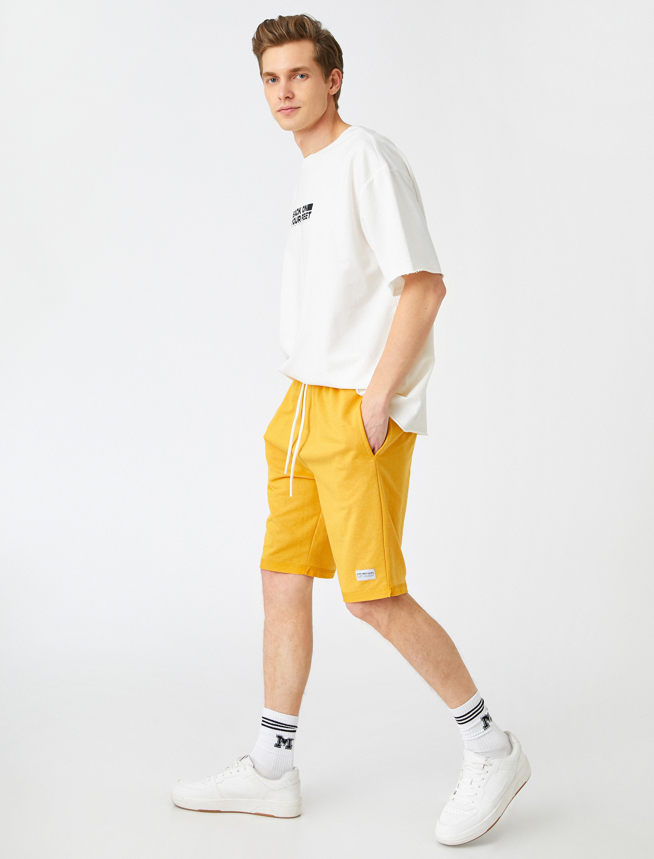   Slim Fit Etiketli Şort