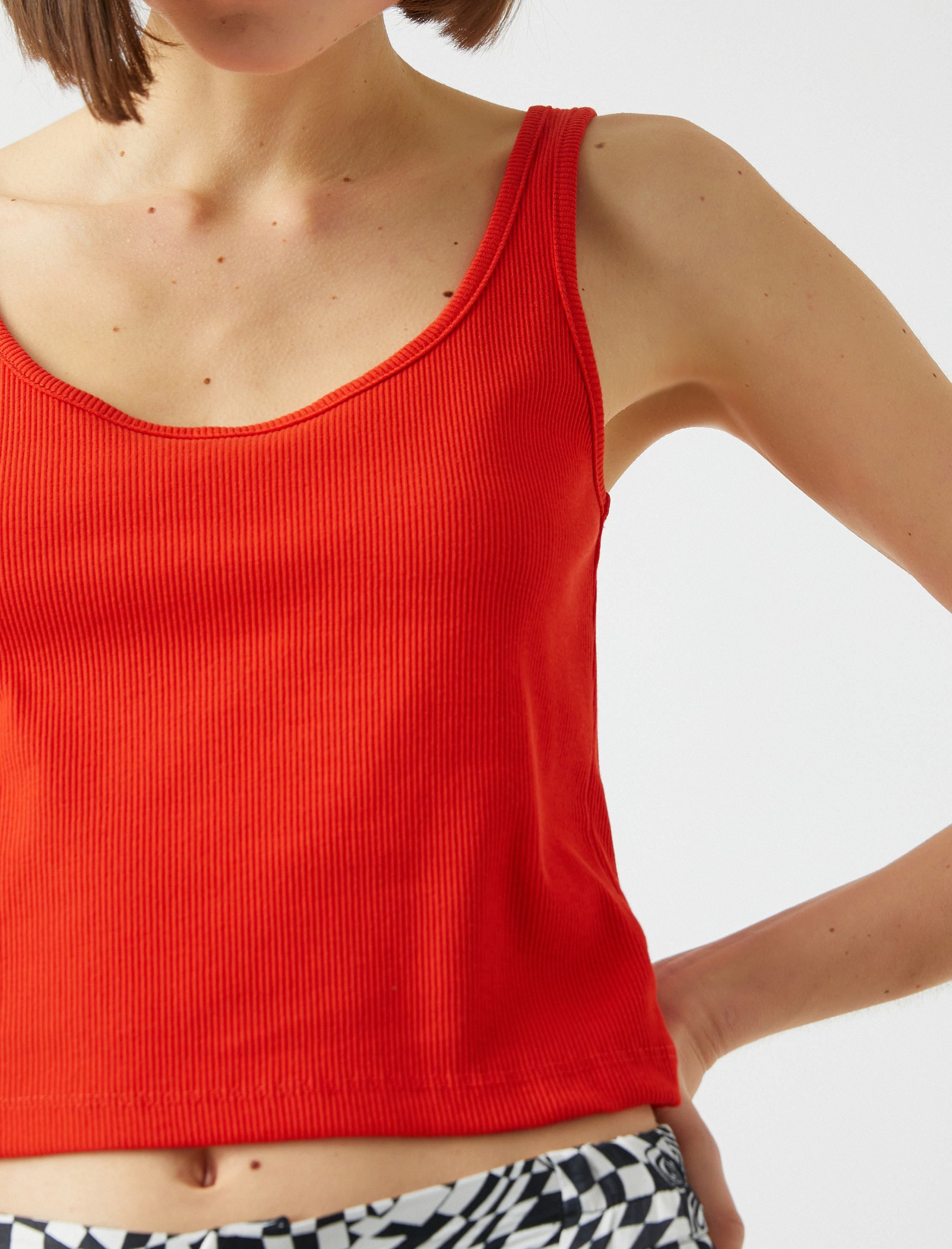   Askılı Kare Yaka Atlet