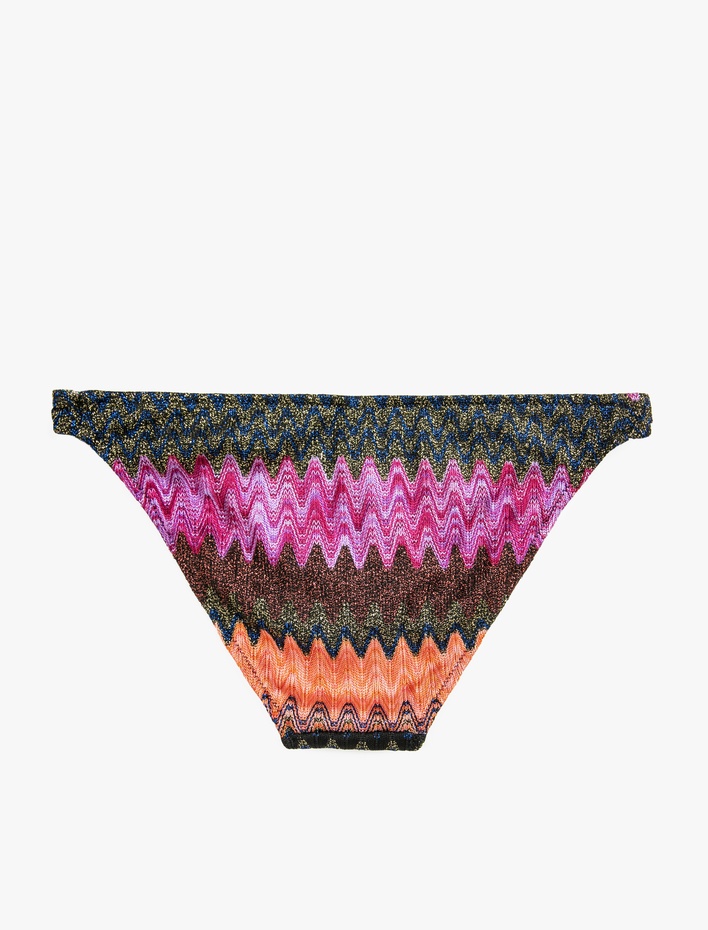  Desenli Bikini Altı