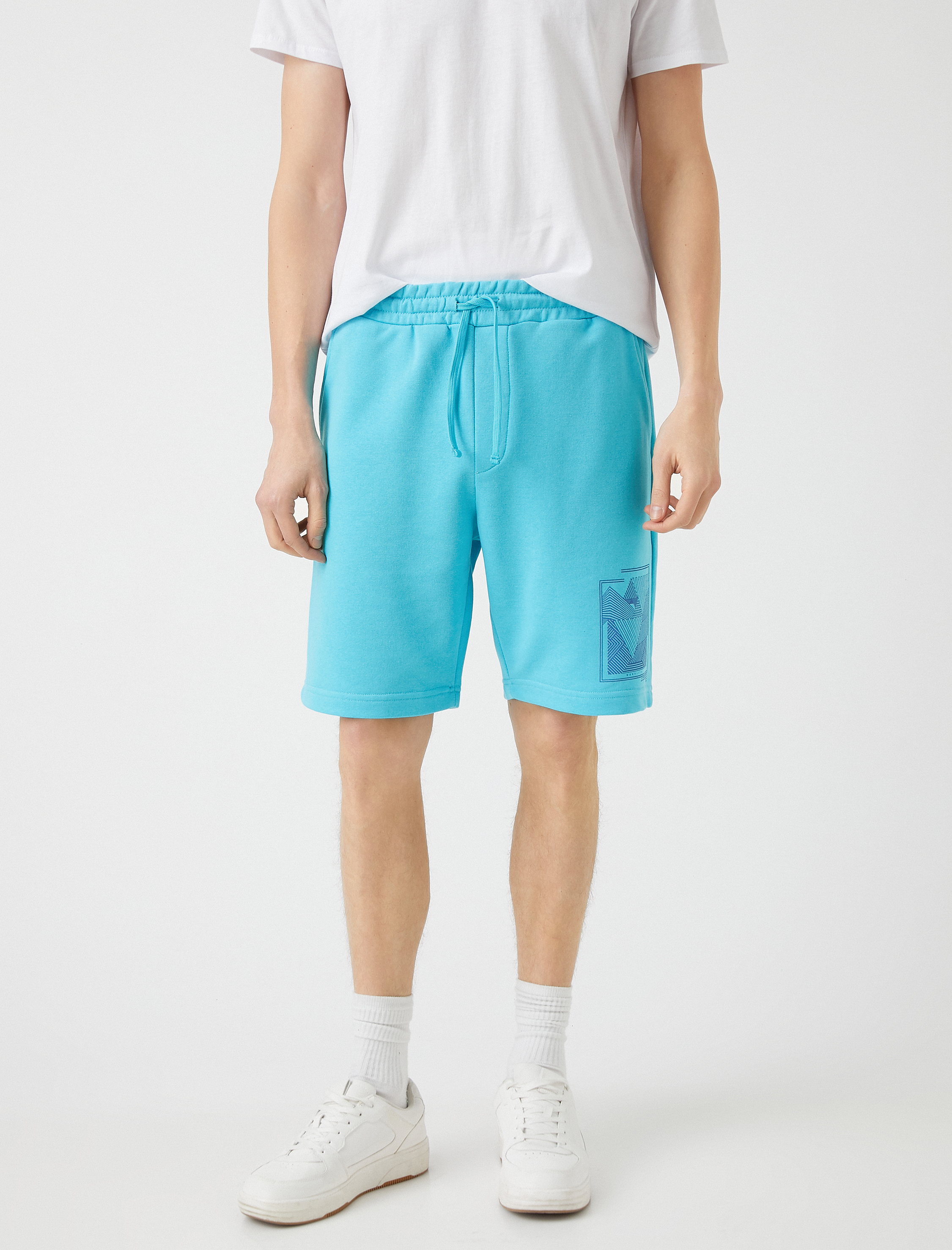   Beli Bağcıklı Baskılı Şort