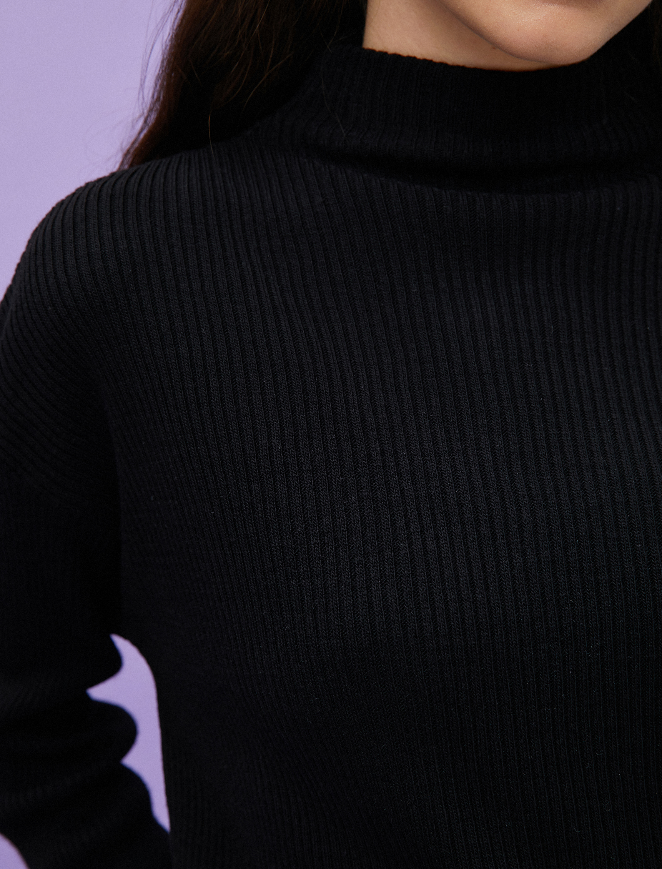   Dik Yaka Uzun Kollu Triko Kazak