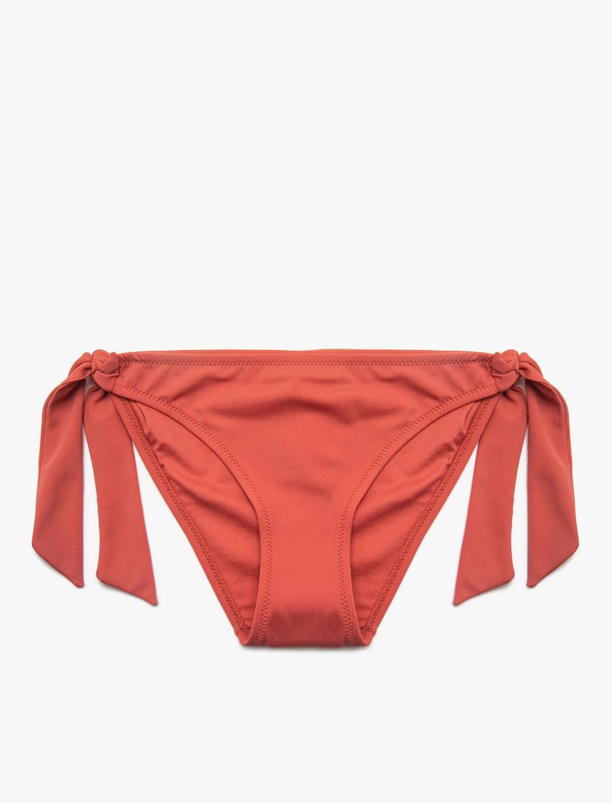   Bağlama Detaylı Bikini Altı