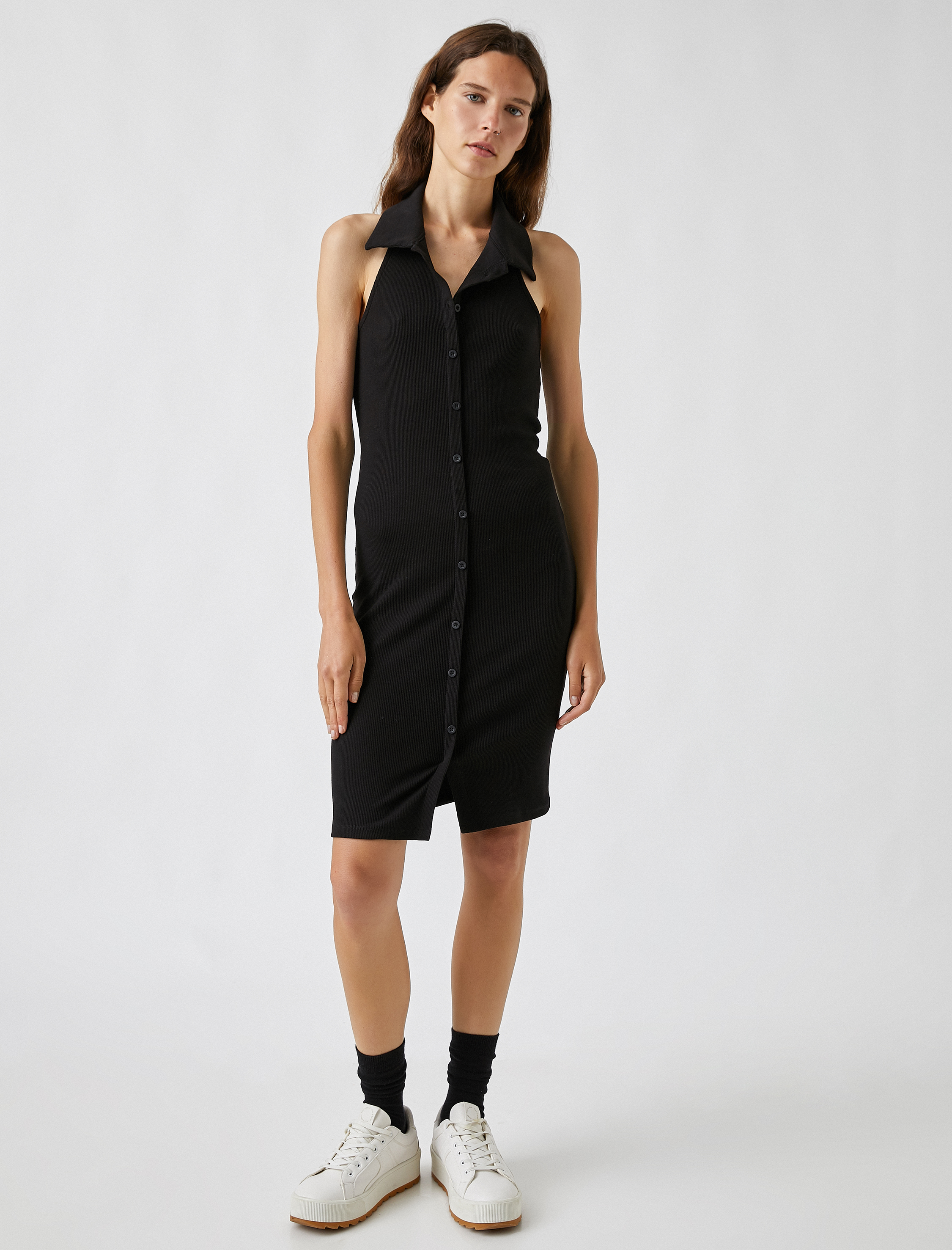   Kolsuz Polo Yaka Düğmeli Elbise