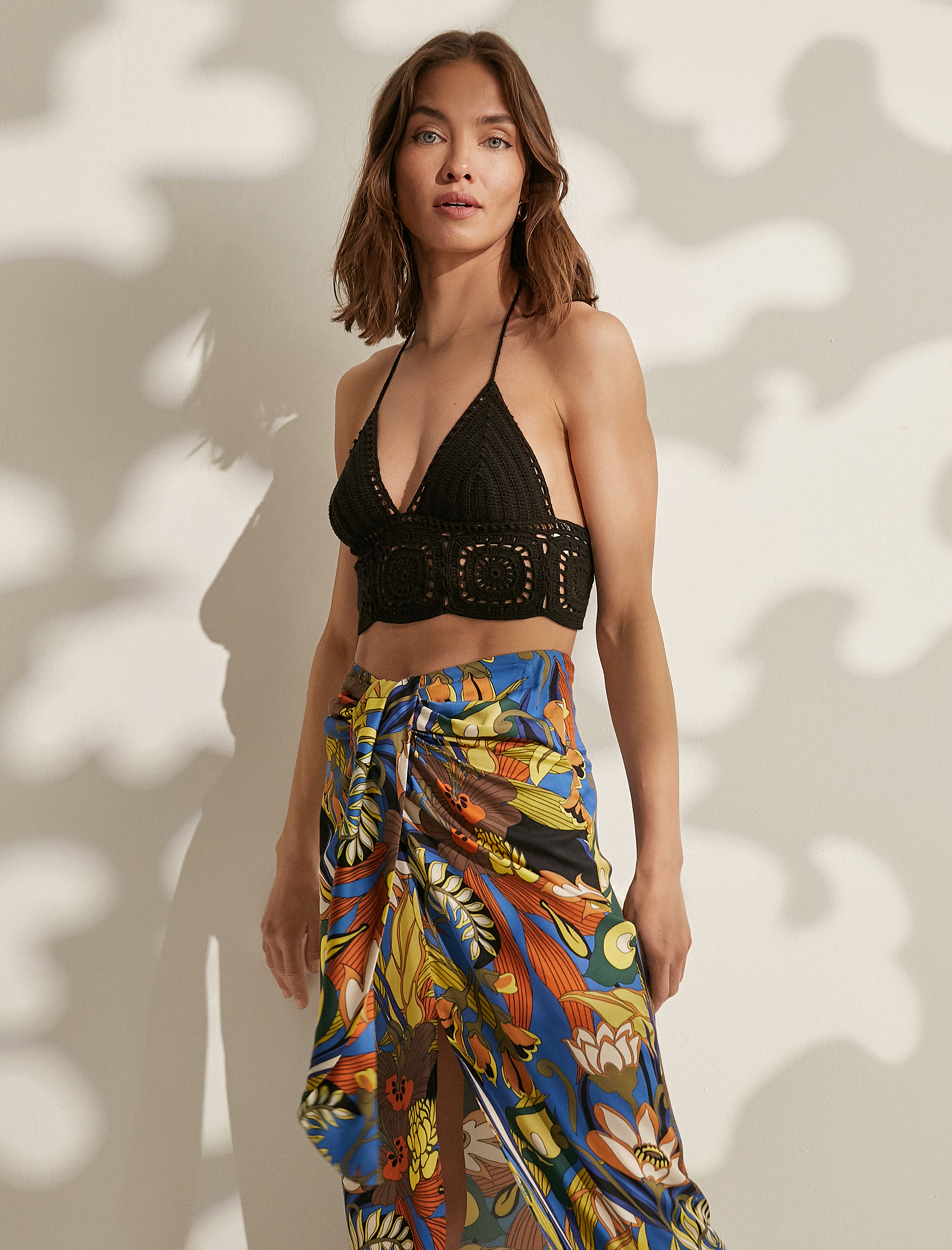   Melis Ağazat X Koton - Kroşe Bustiyer Boyundan Bağlamalı Örgü Detaylı