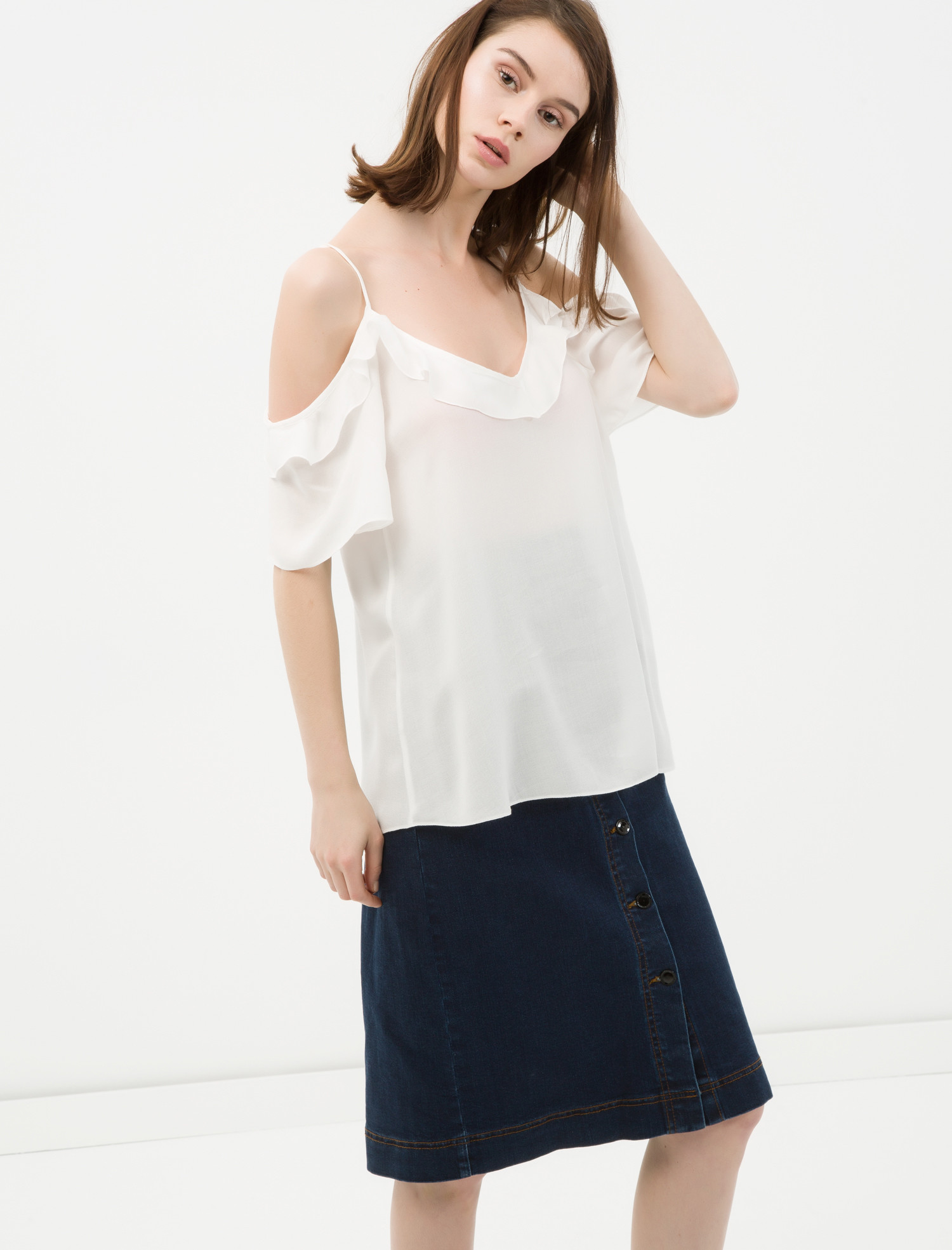   Fırfır Detaylı Askılı Bluz