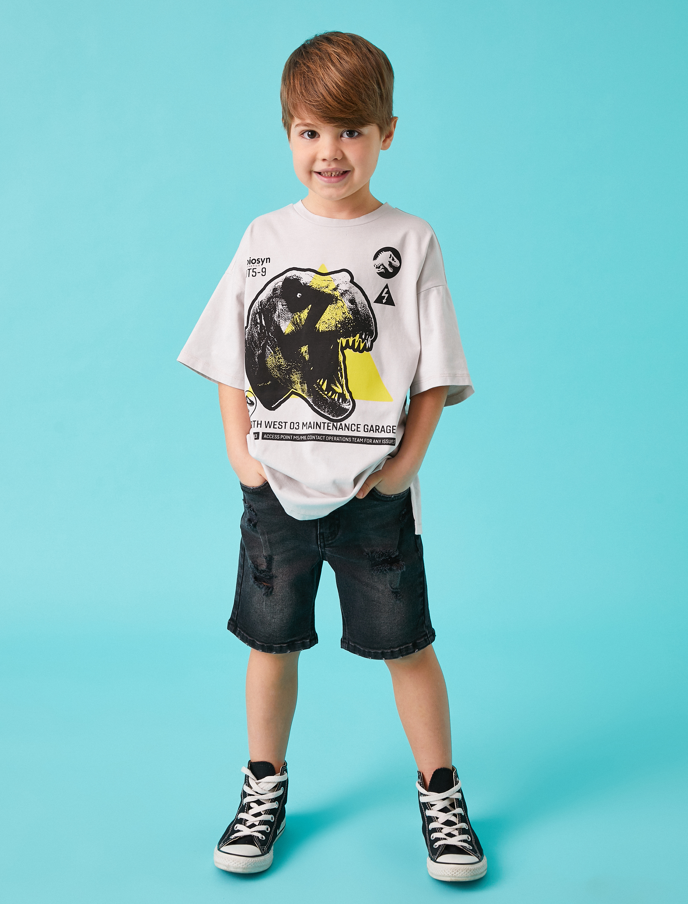  Erkek Çocuk Destroylu Diz Üstü Kot Şort Pamuklu