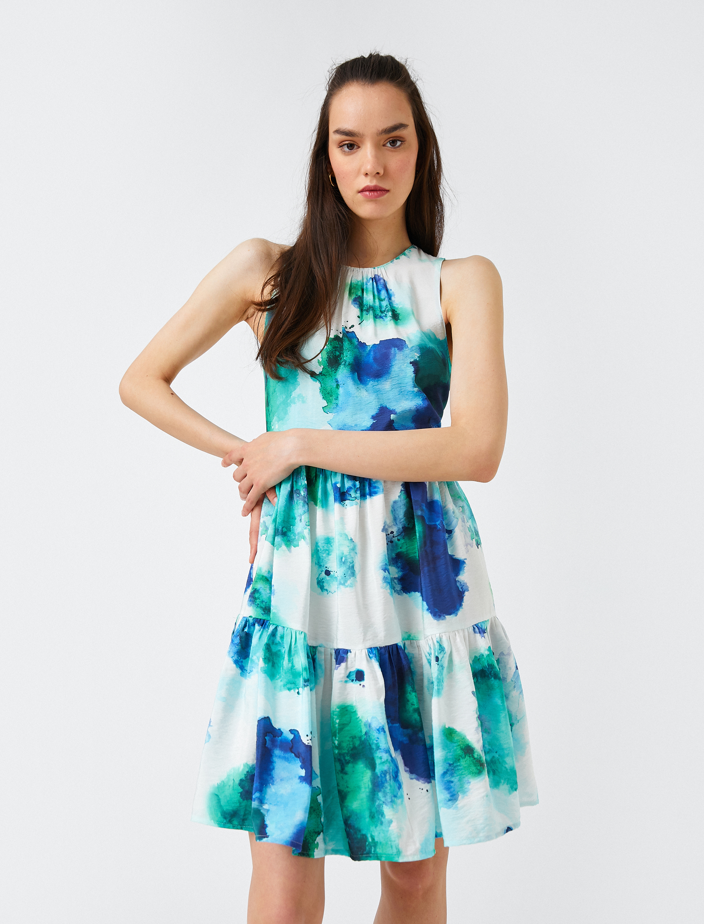   Mini Viskon Elbise Fırfırlı Halter Yaka Kolsuz