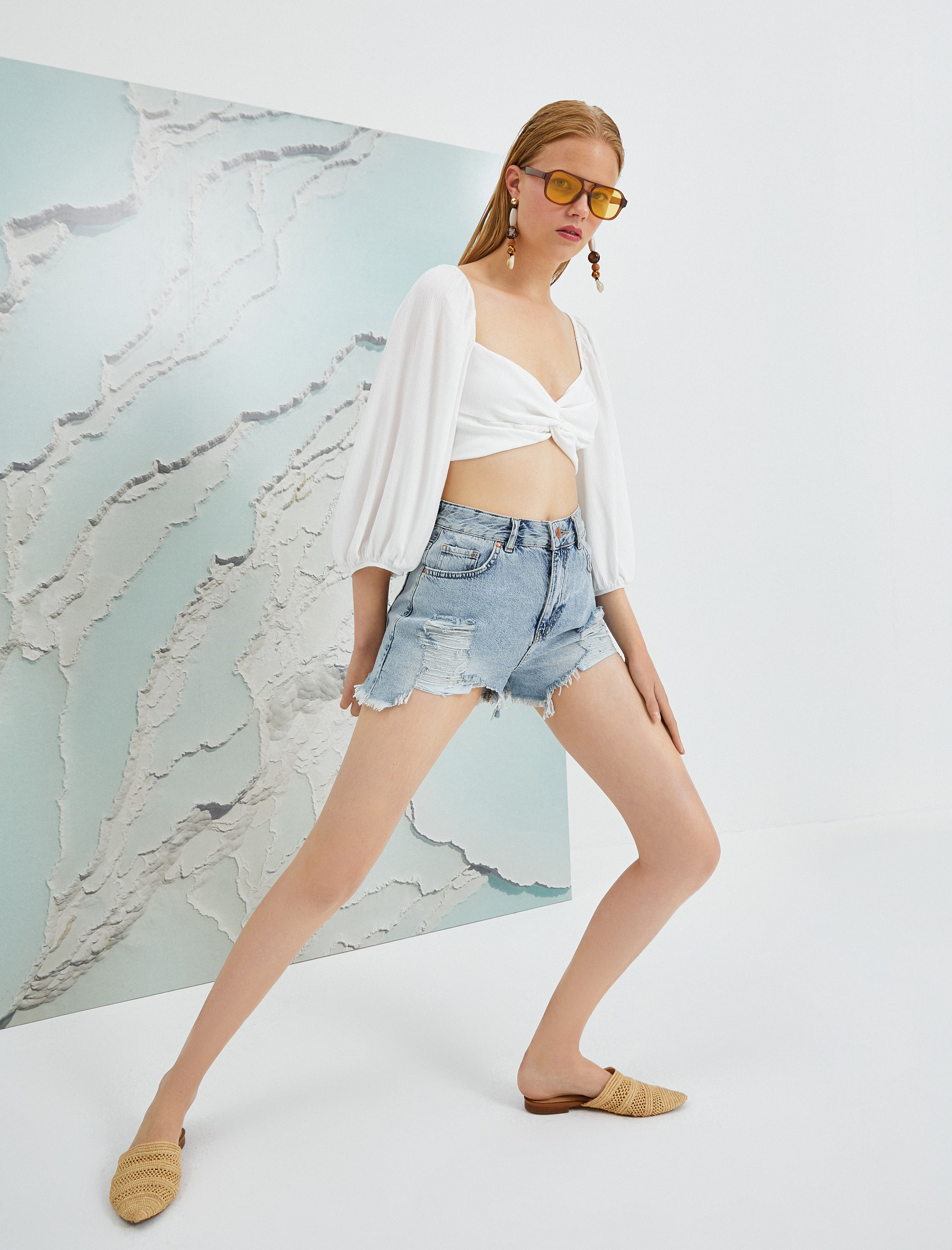   Koton X Şahika Ercümen - Yırtık Kot Şort