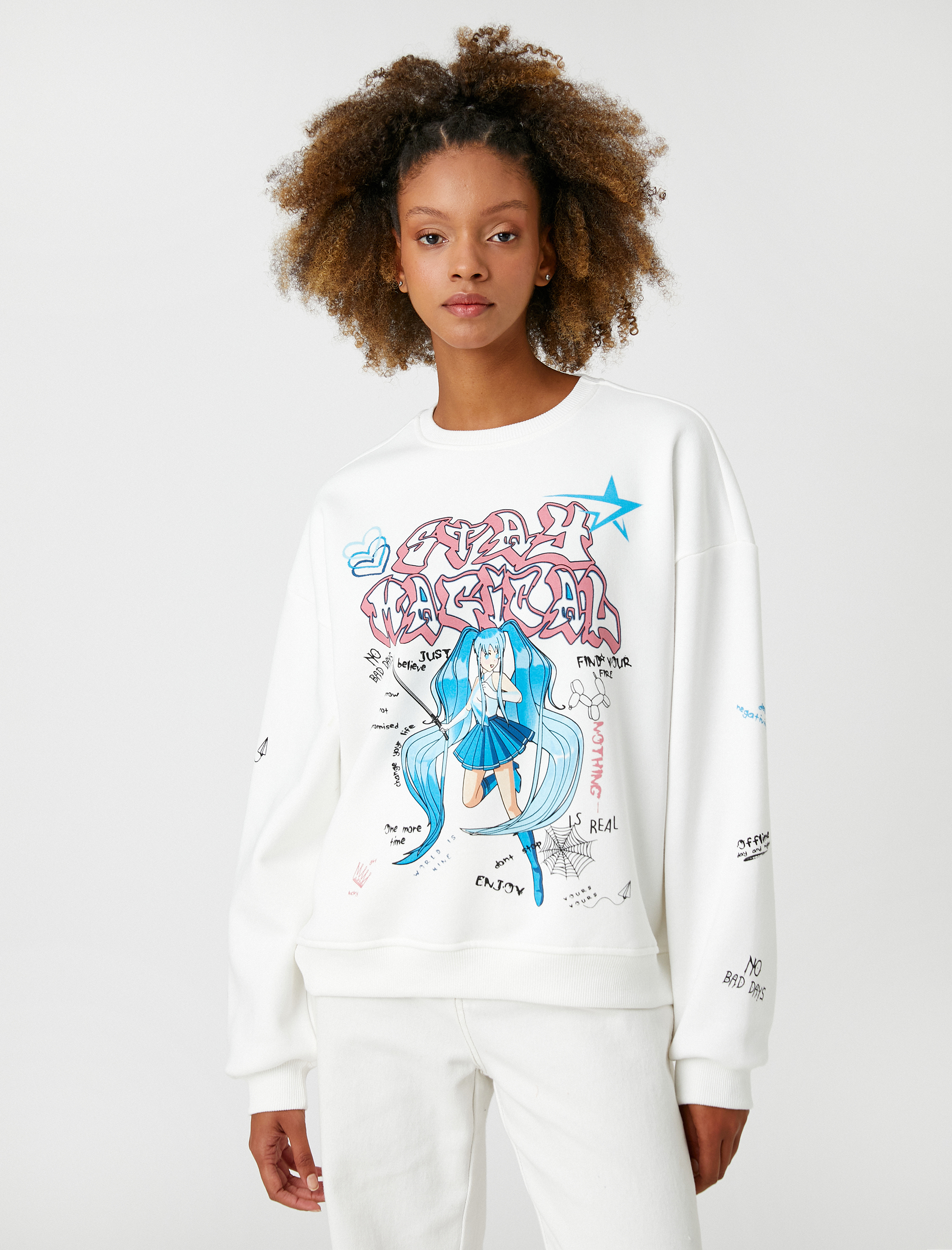   Şardonlu Anime Sweatshirt Bisiklet Yaka Uzun Kollu Rahat Kesim