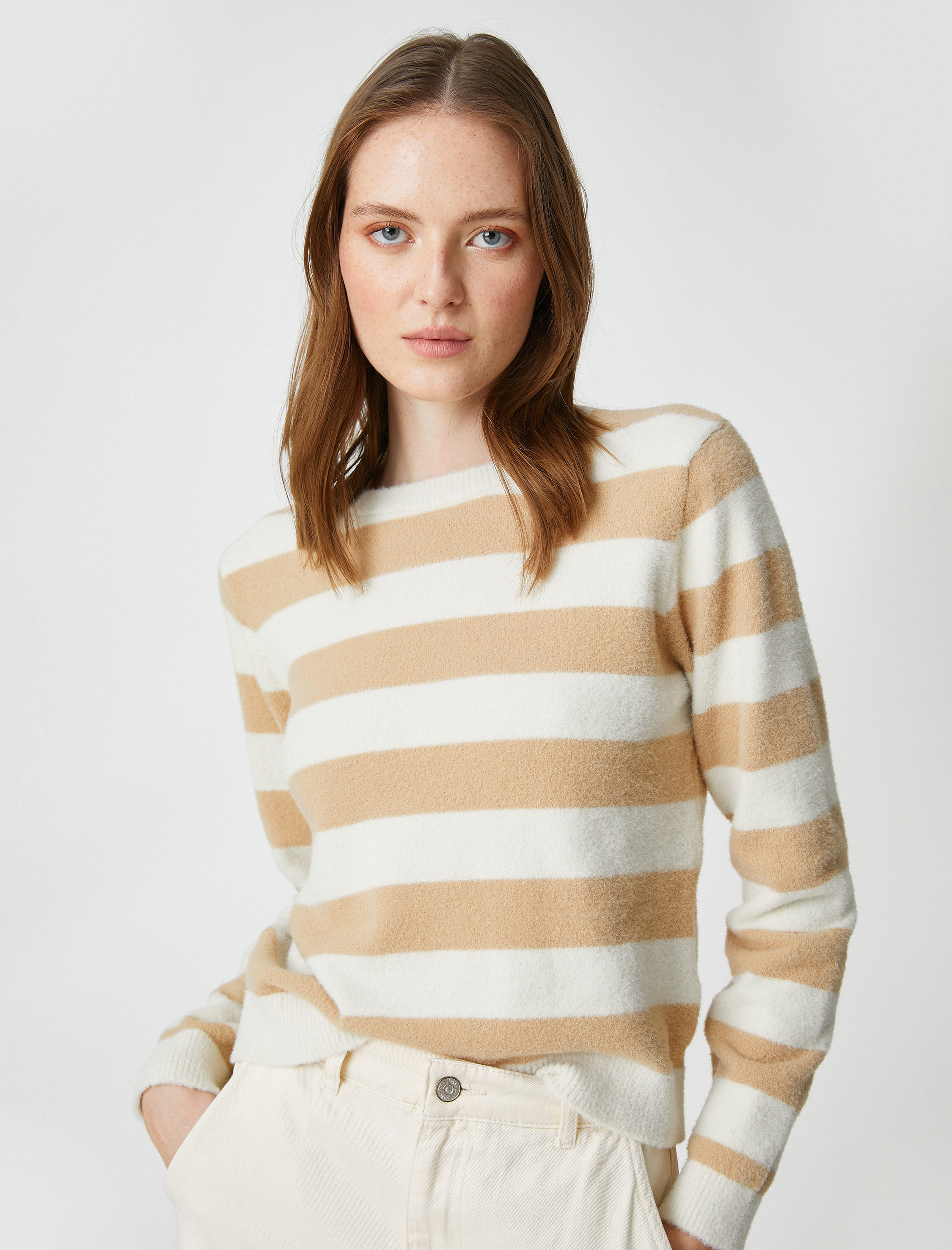   Yumuşak Dokulu Triko Kazak Bisiklet Yaka Uzun Kollu