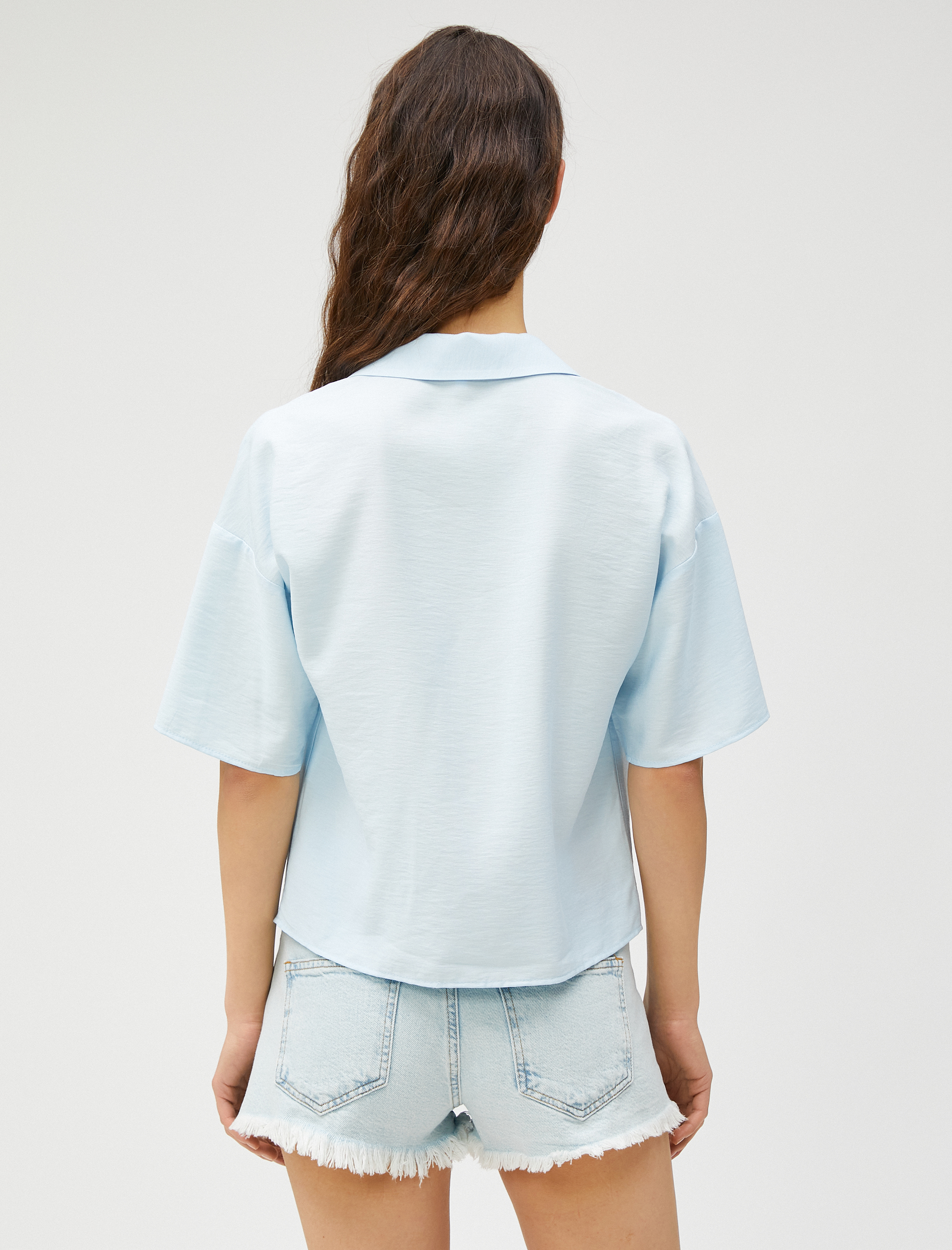   Kısa Kollu Gömlek Rahat Kesim Cep Detaylı Düğmeli