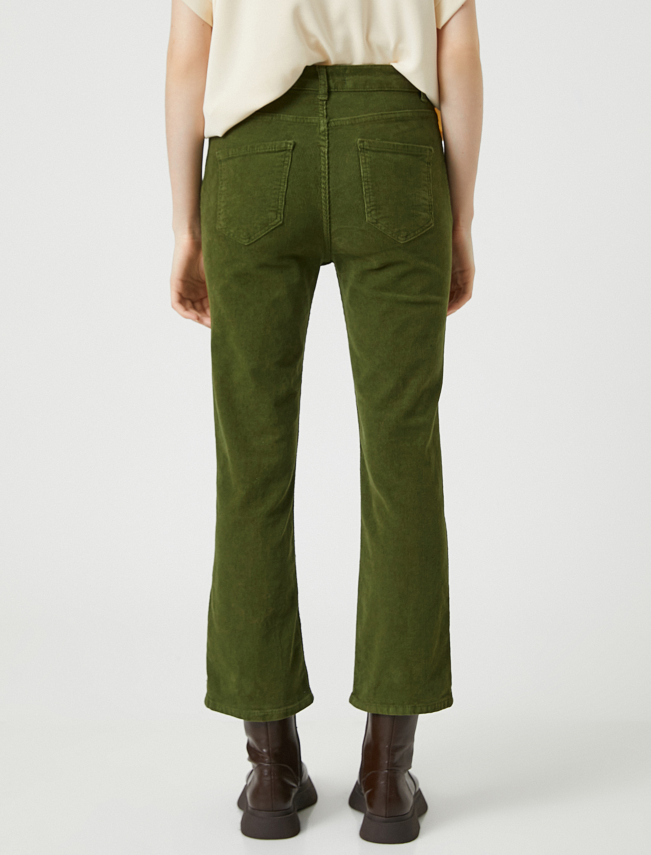   İspanyol Crop Paça Kadife Pantolon Dar Kesim