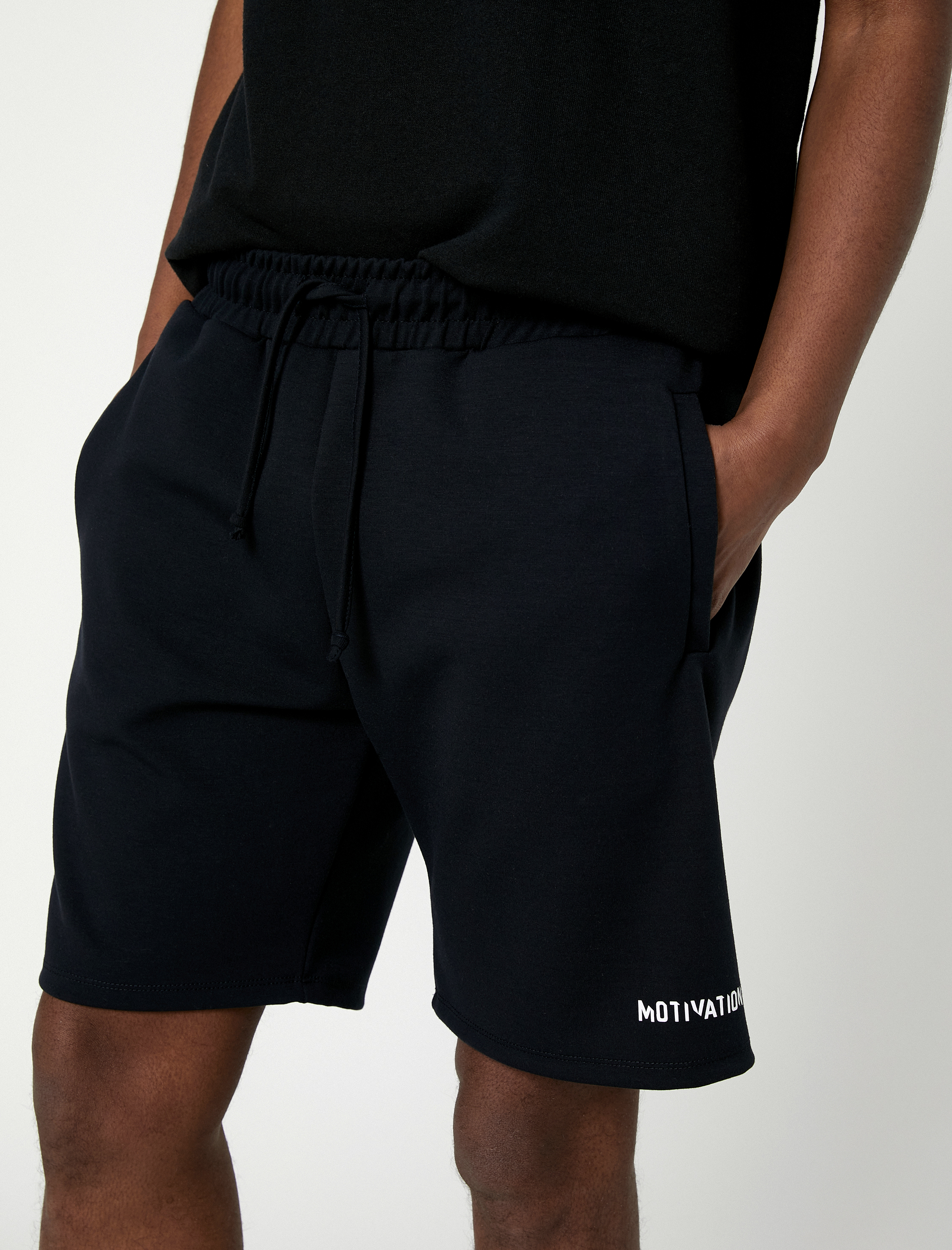   Şort Beli Bağlamalı Cepli Baskı Detaylı