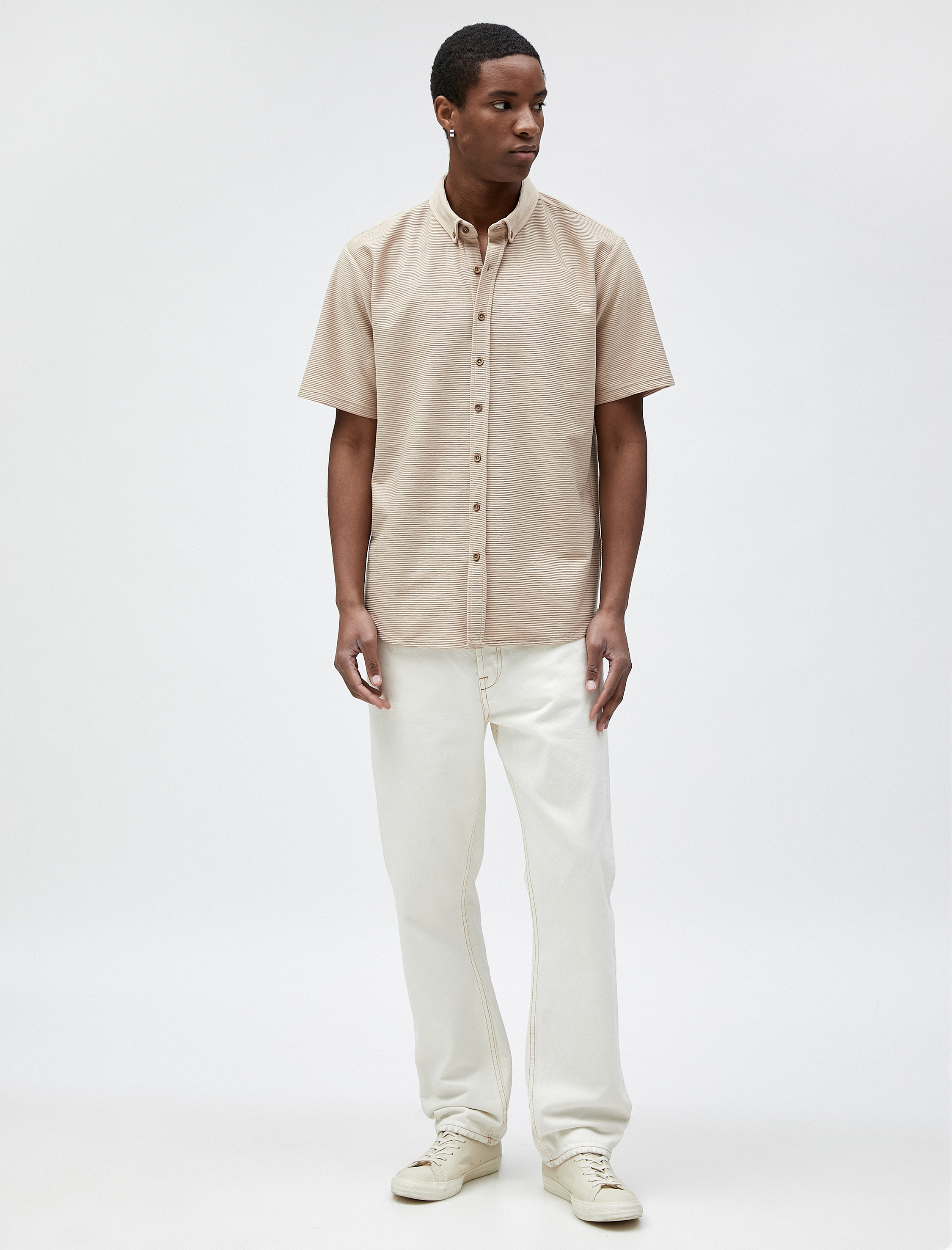   Basic Kısa Kollu Gömlek Dokulu Klasik Yaka Düğmeli