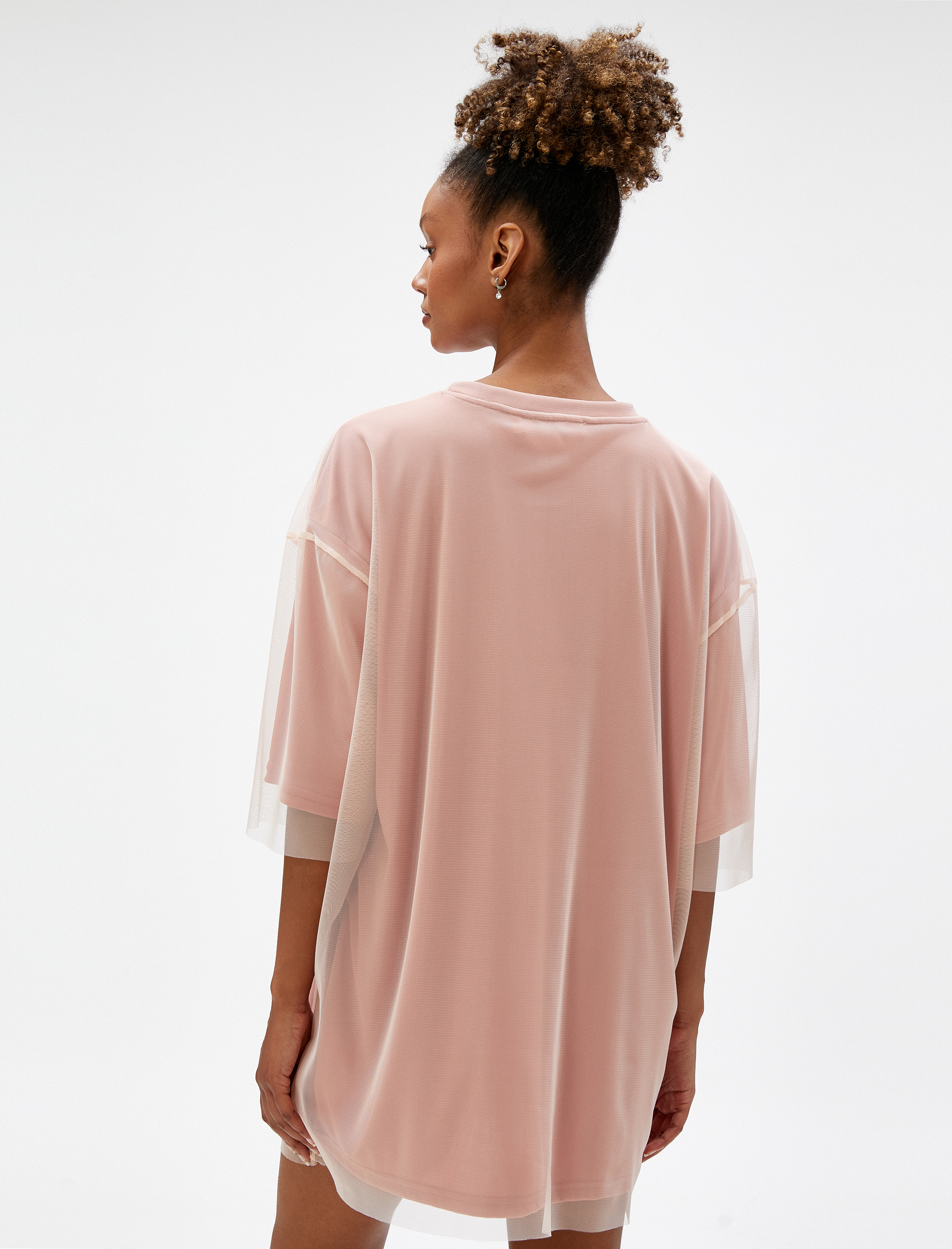   Oversize Tişört Uzun Transparan Tül Detaylı Kısa Kollu