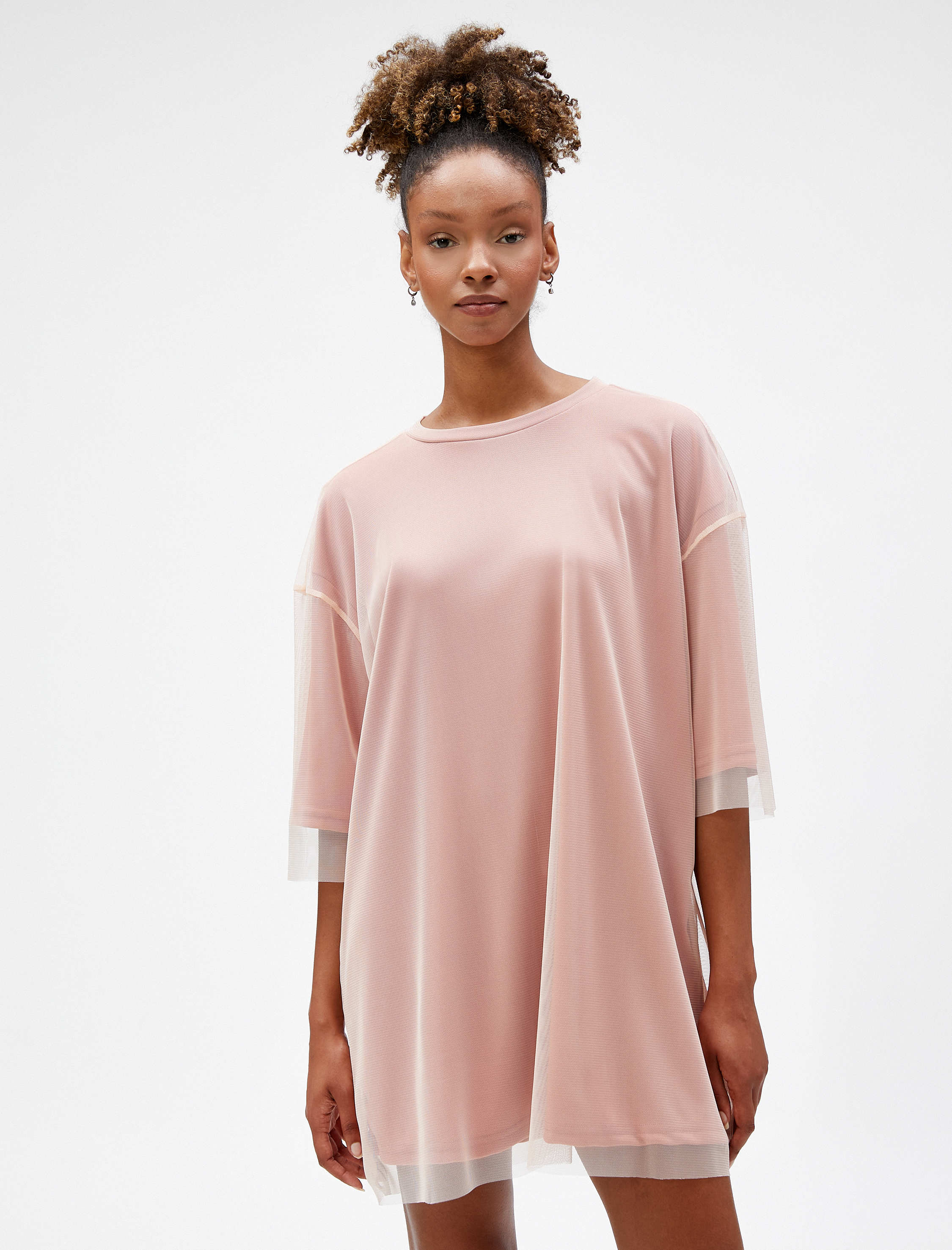   Oversize Tişört Uzun Transparan Tül Detaylı Kısa Kollu