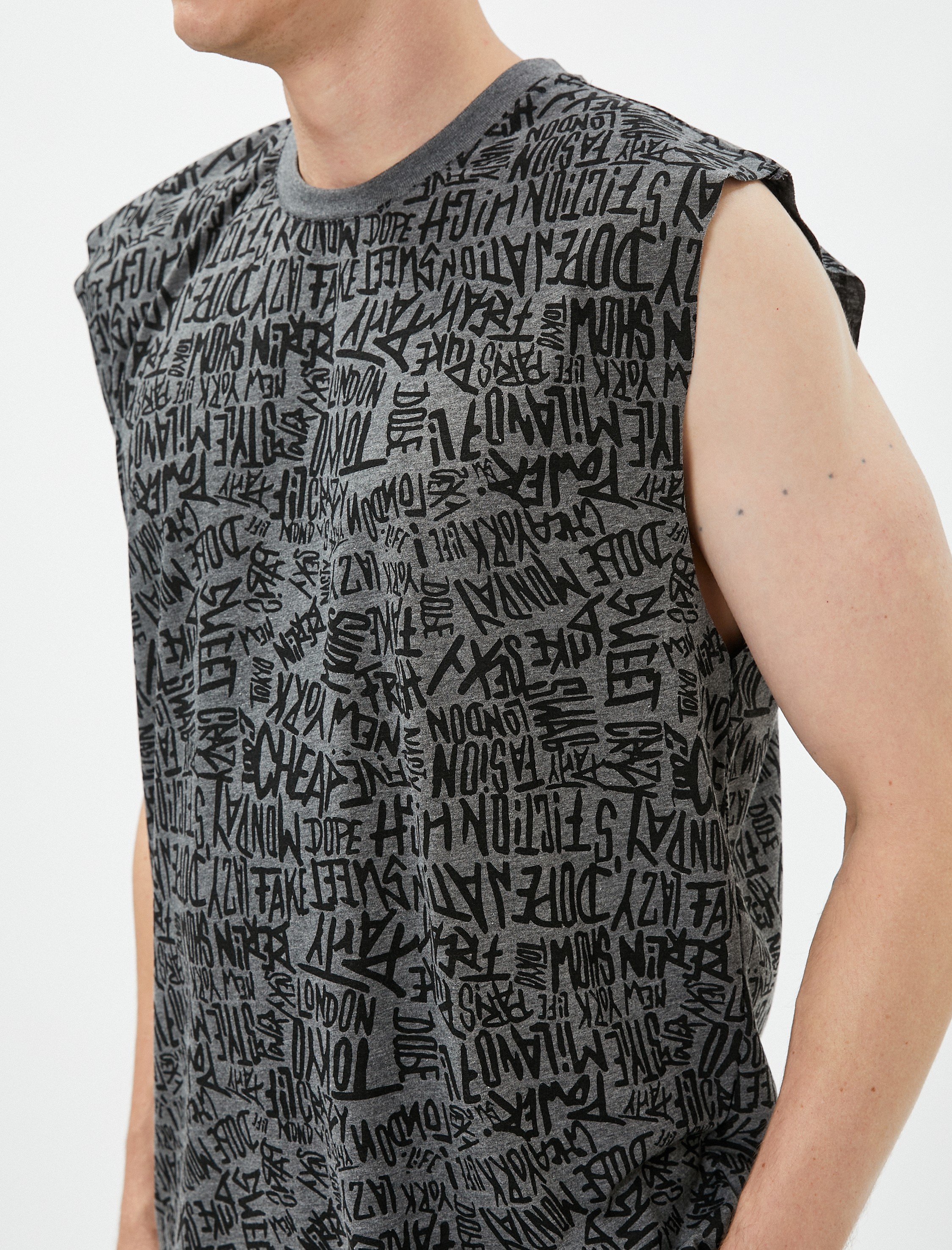   Atlet Geniş Kol Kesimli Slogan Baskılı Bisiklet Yaka