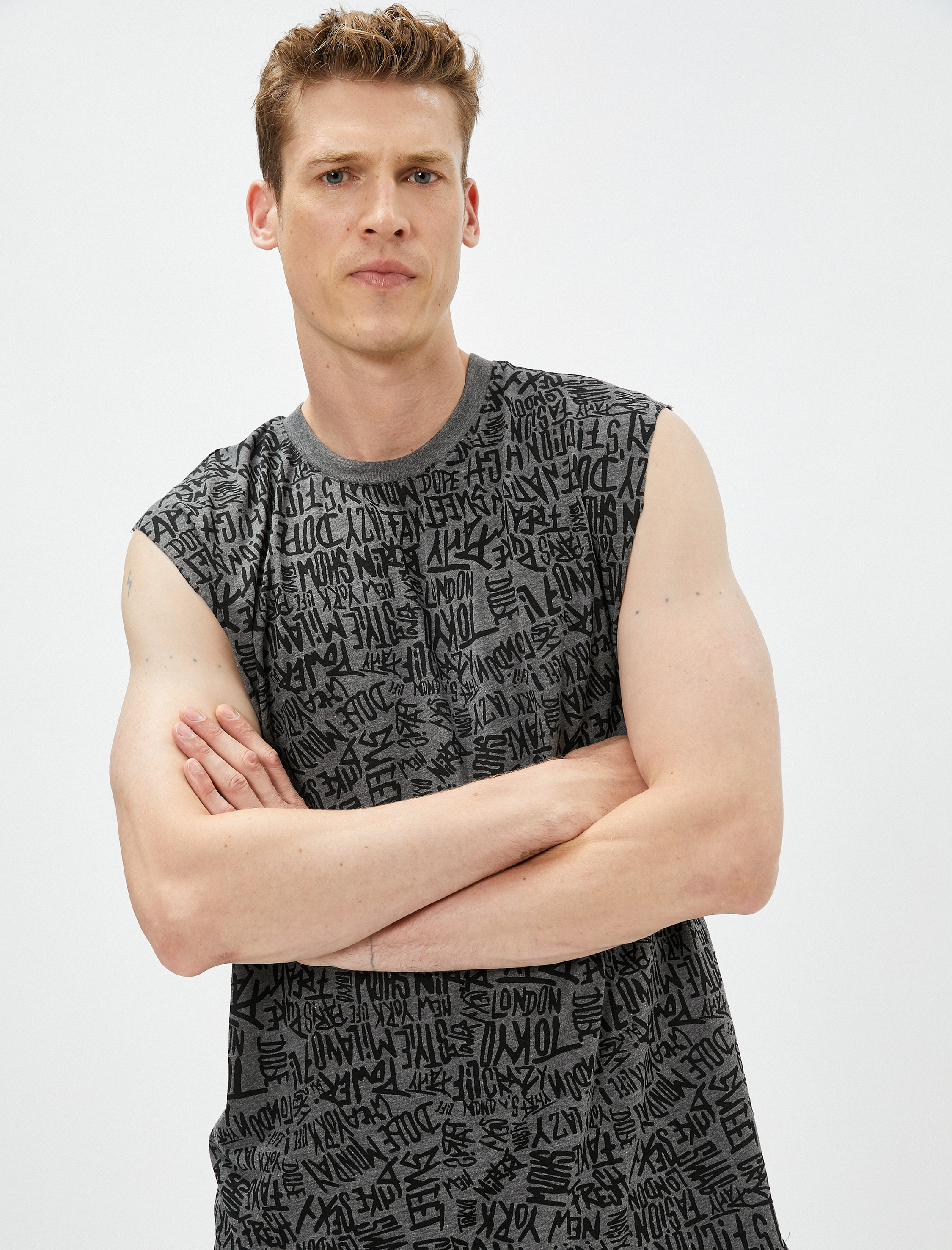   Atlet Geniş Kol Kesimli Slogan Baskılı Bisiklet Yaka