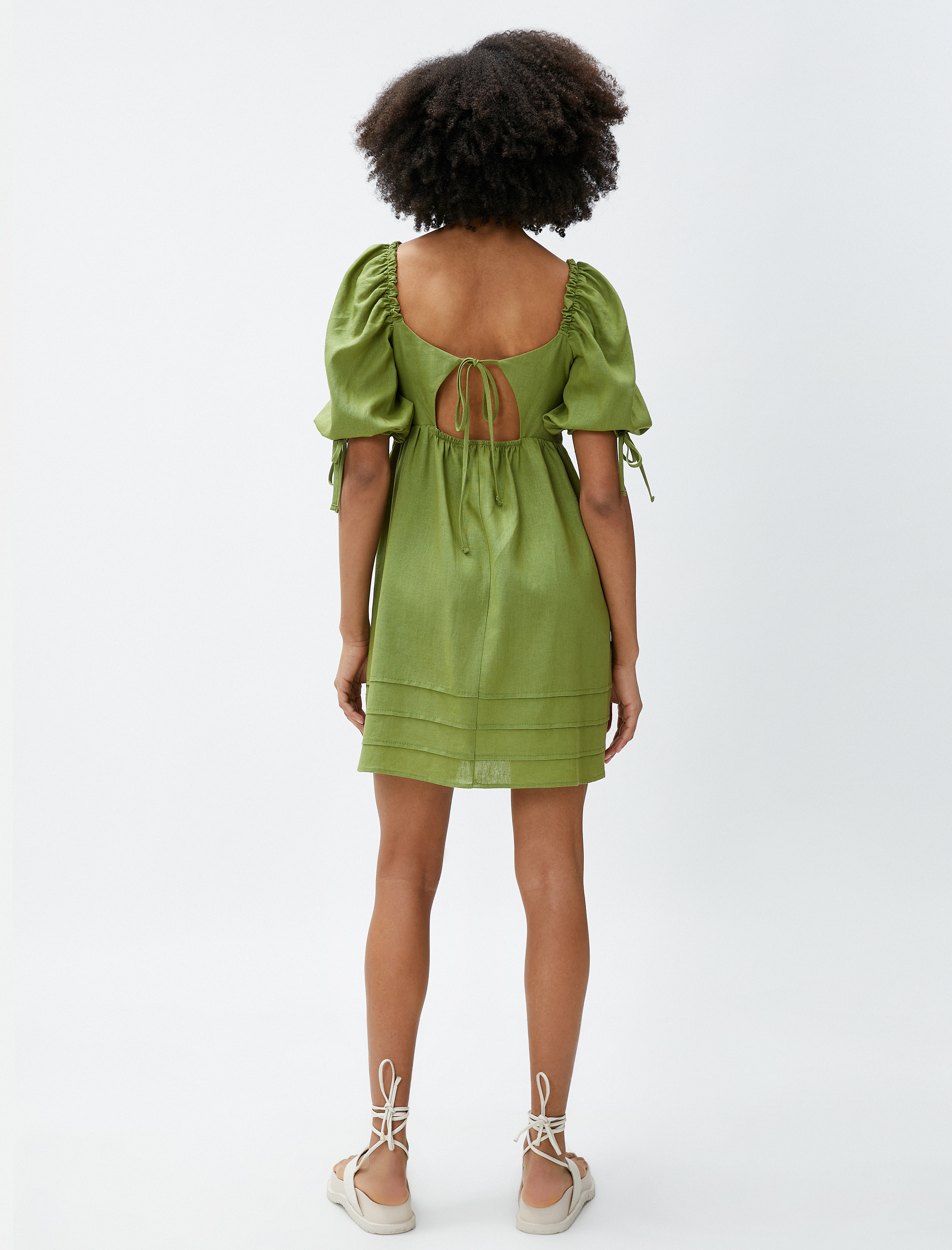   Mini Elbise Keten Karışımlı Balon Kollu Pencere Detaylı Fiyonk Detaylı