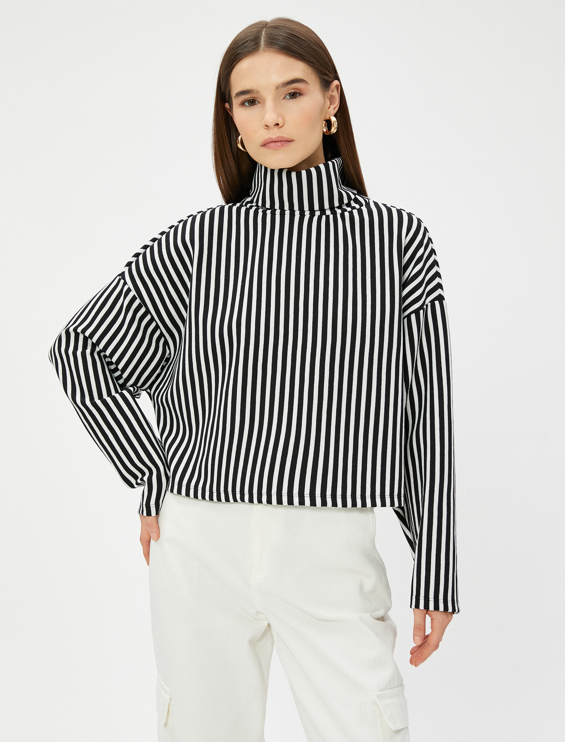   Oversize Sweatshirt Balıkçı Yaka