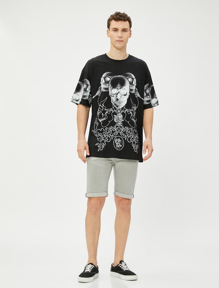  Bermuda Kot Şort Katlı Paça Detaylı Dar Kesim Düğmeli