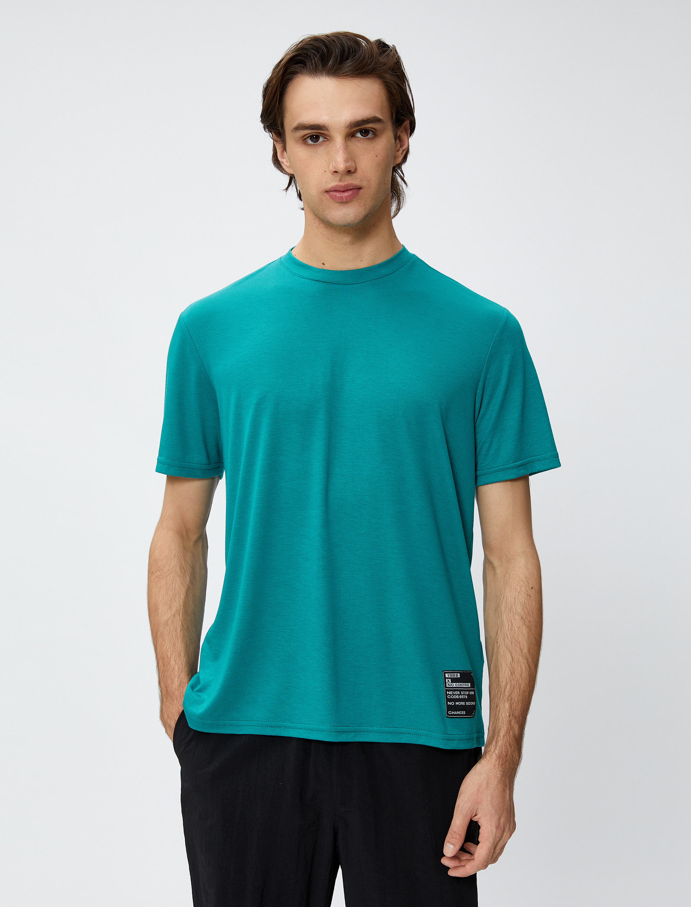   Basic Tişört Bisiklet Yaka Etiket Baskılı