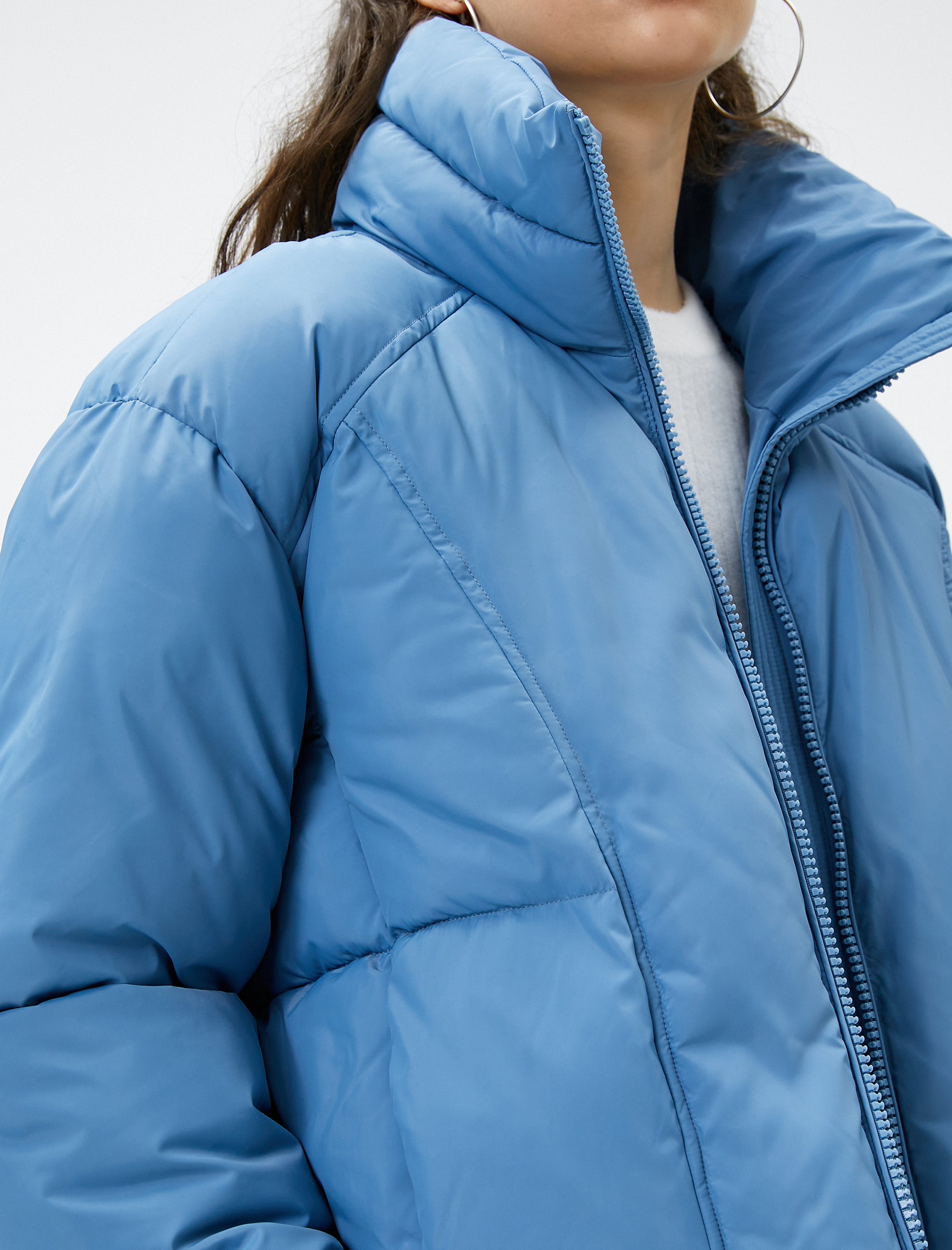 Kısa Şişme Mont Dik Yaka Fermuarlı Ribanalı Cepli