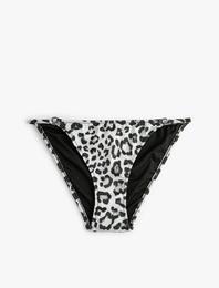 Leopar Desenli Bikini Altı Normal Bel