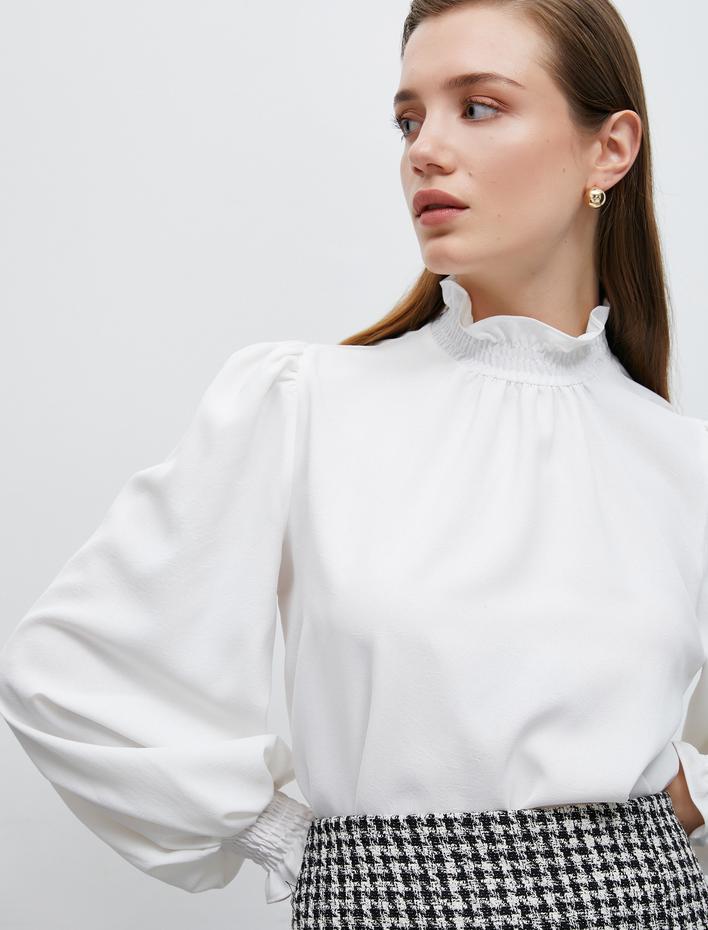  Balon Kollu Dik Yaka Bluz