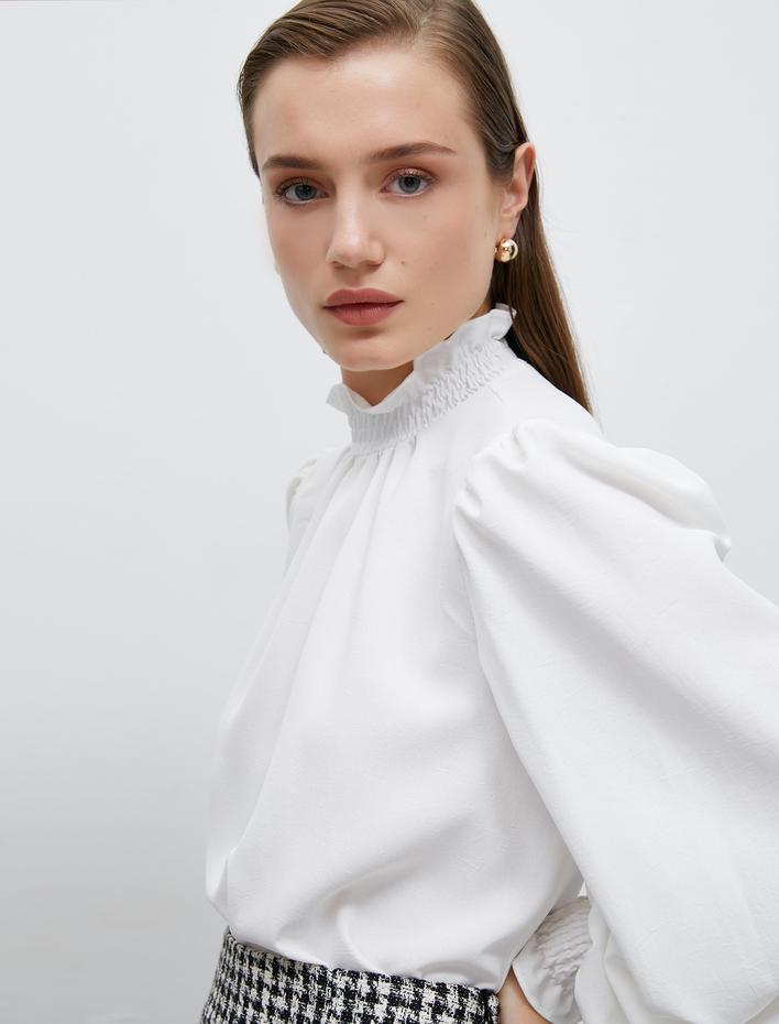  Balon Kollu Dik Yaka Bluz