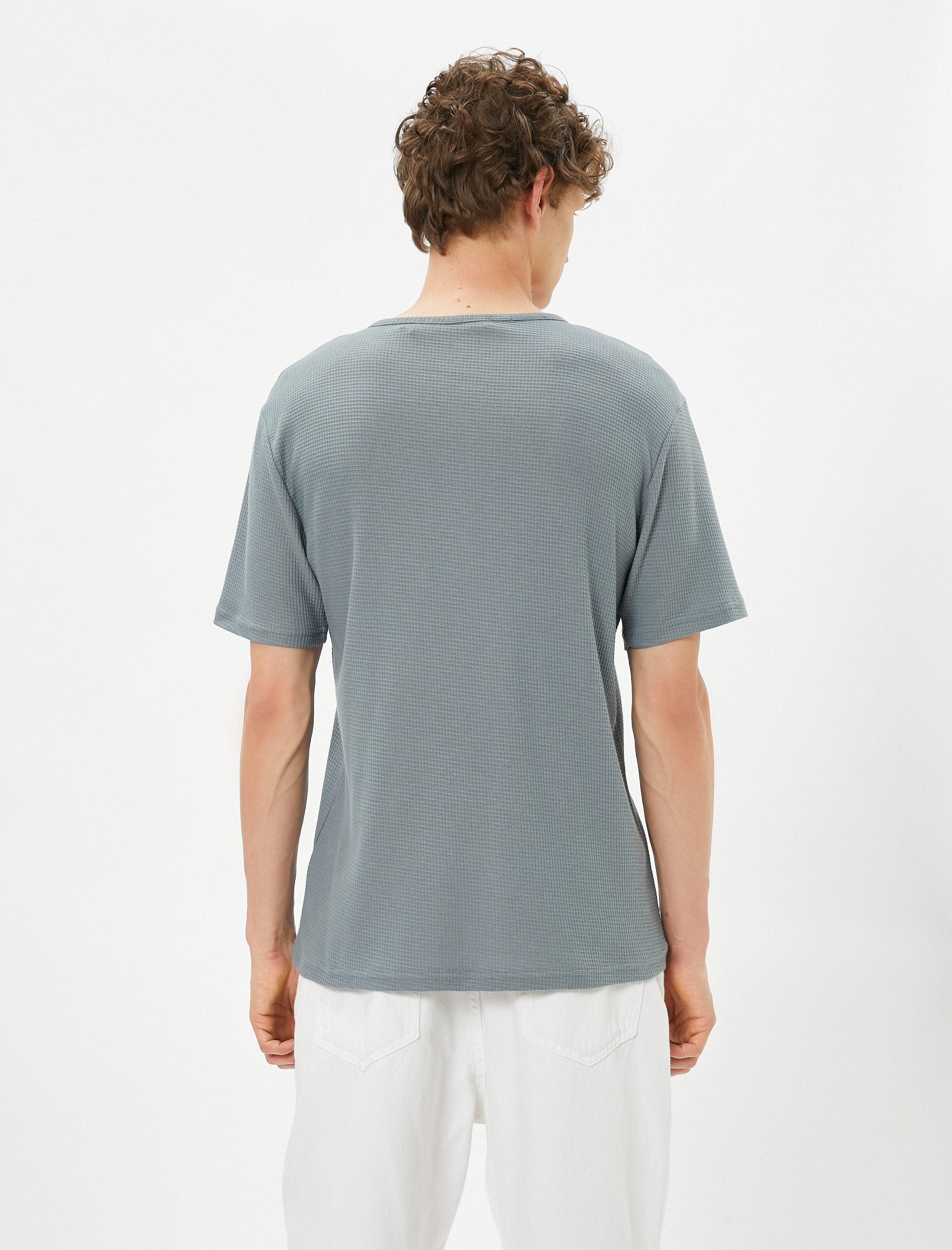   Basic Tişört Bisiklet Yaka Düğme Detaylı Dar Kesim Pamuklu