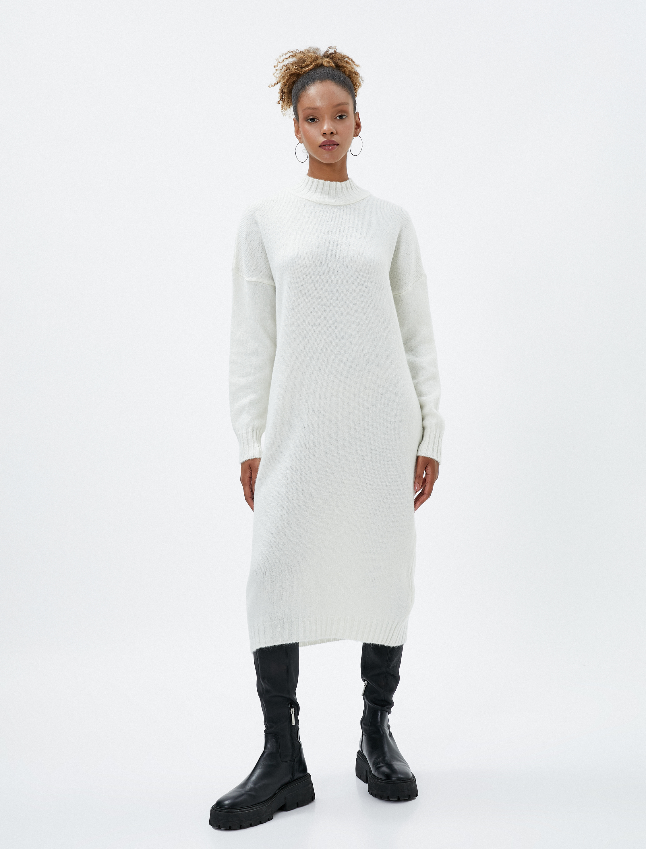   Triko Elbise Dik Yaka Uzun Kollu