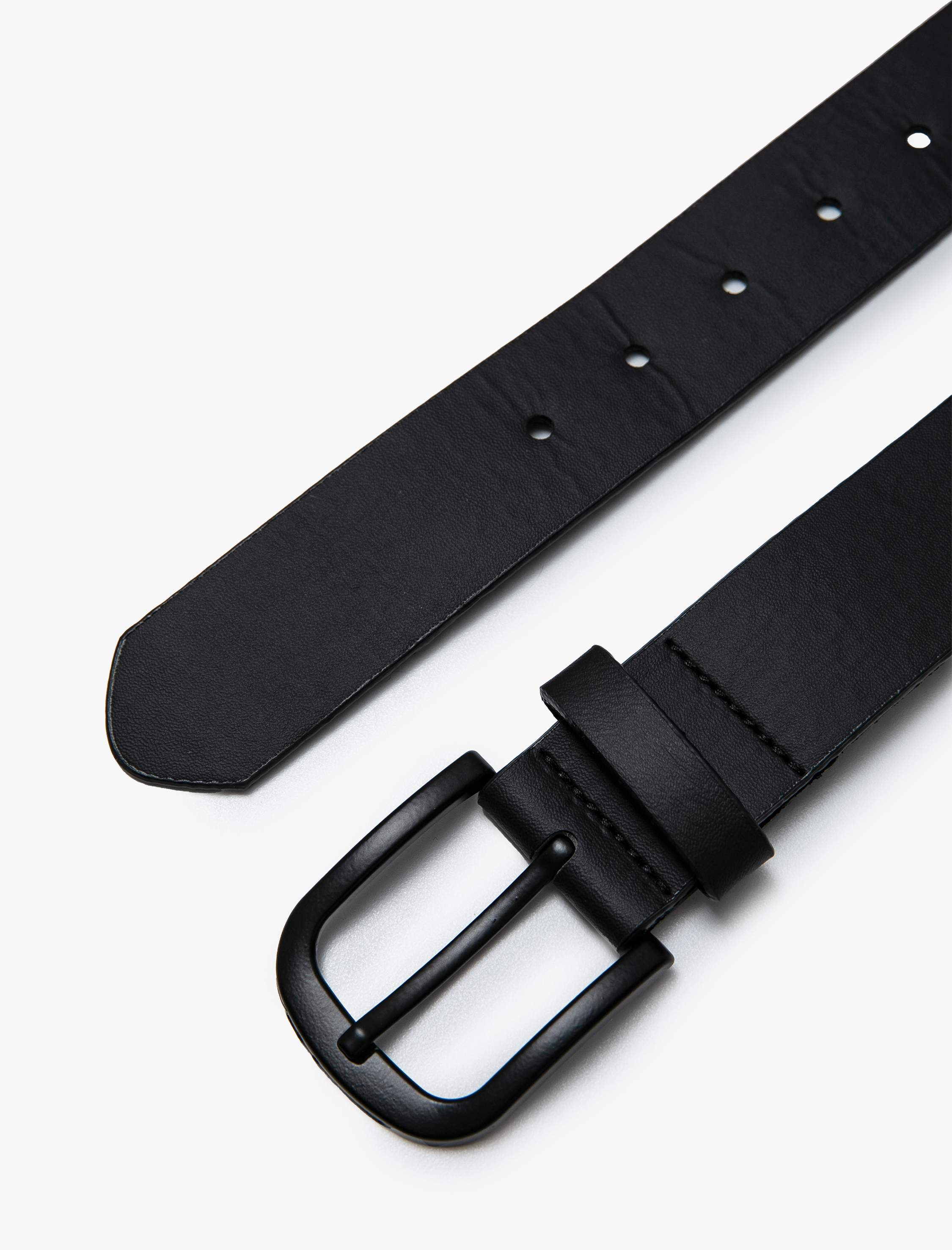  Erkek Deri Görünümlü Kemer Toka Detaylı