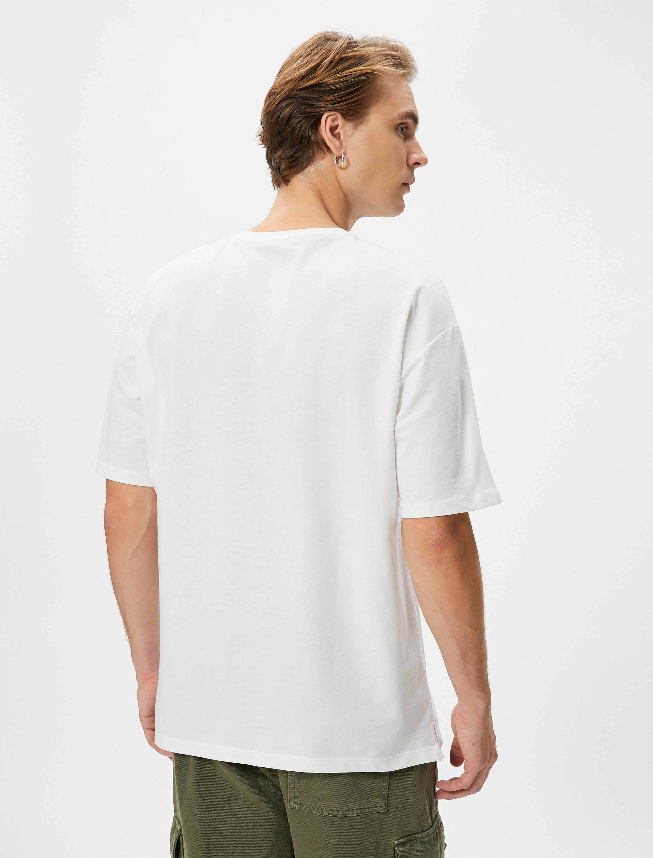   Basic Oversize Tişört Bisiklet Yaka Düşük Omuzlu Kısa Kollu Pamuklu