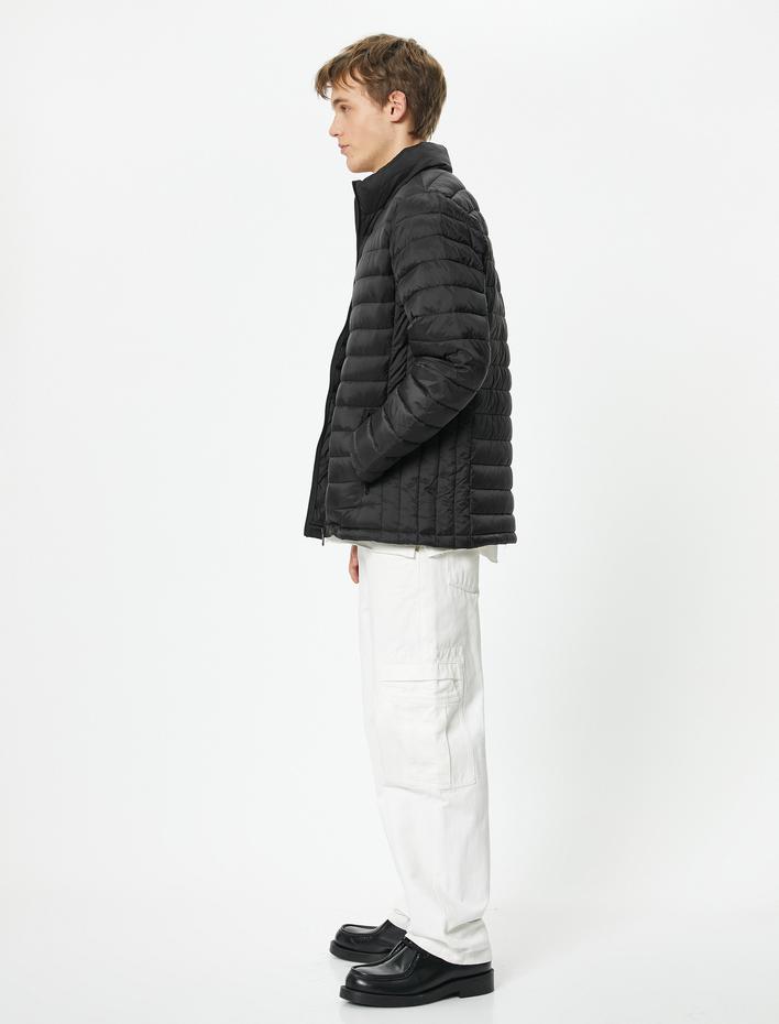  Mevsimlik Şişme Mont Dik Yaka Kolları Lastikli Fermuarlı Cep Detaylı