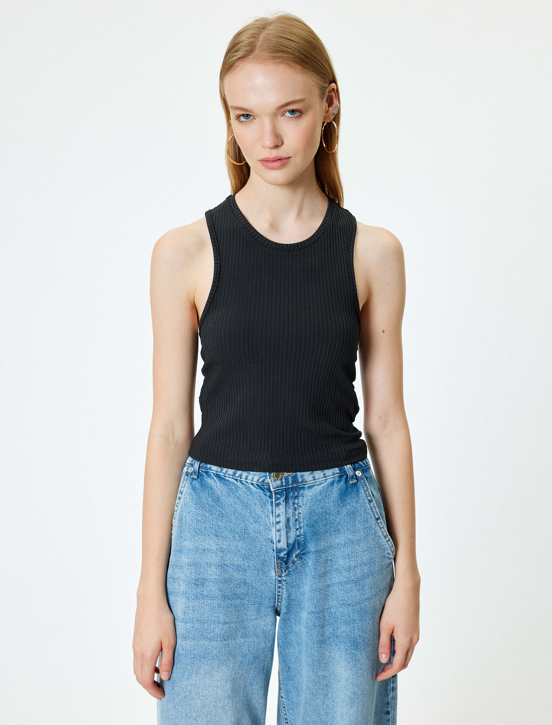   Halter Yaka Atlet Fitilli Sırt Detaylı Kolsuz Slim Fit