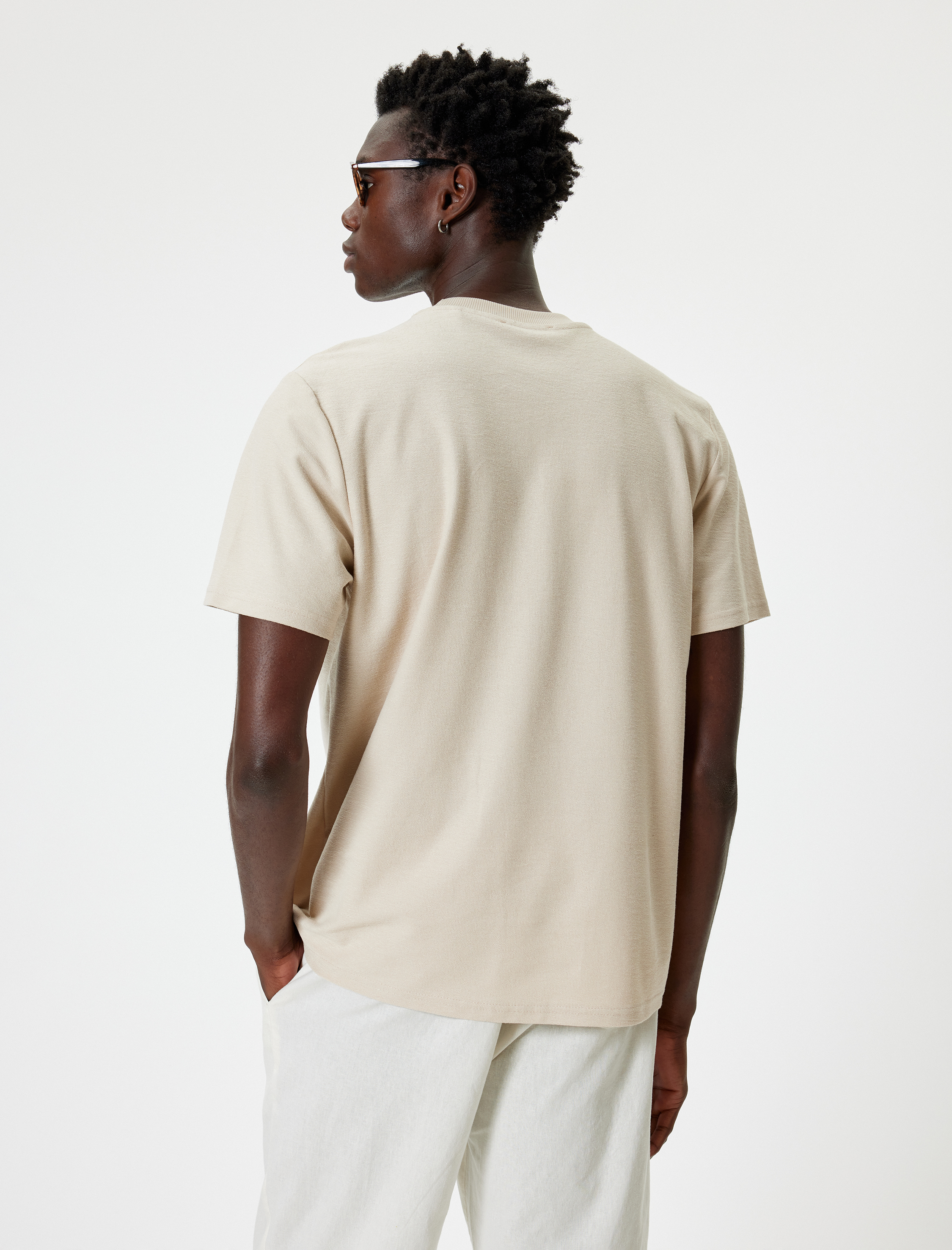   Kısa Kollu Cep Detaylı Bisiklet Yaka Regular Fit Pamuklu Basic Tişört