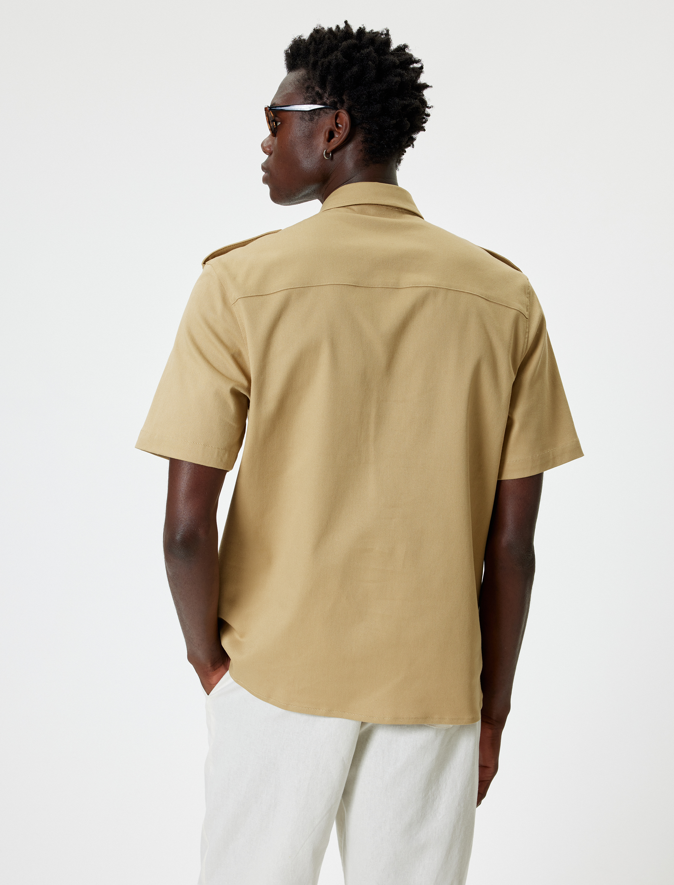   Kısa Kollu Gömlek Kapaklı Cep Detaylı Düğmeli Pamuklu Regular Fit