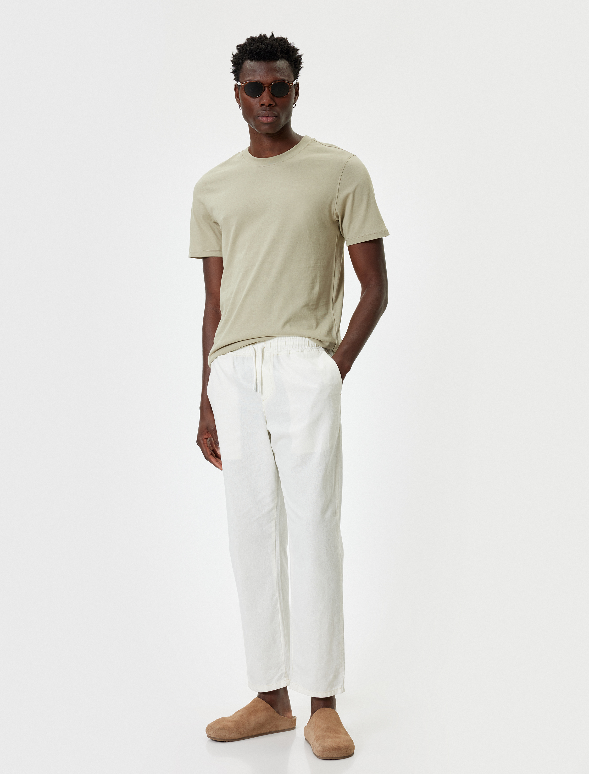   Dar Kesim Pamuklu Kısa Kollu Bisiklet Yaka Basic Tişört