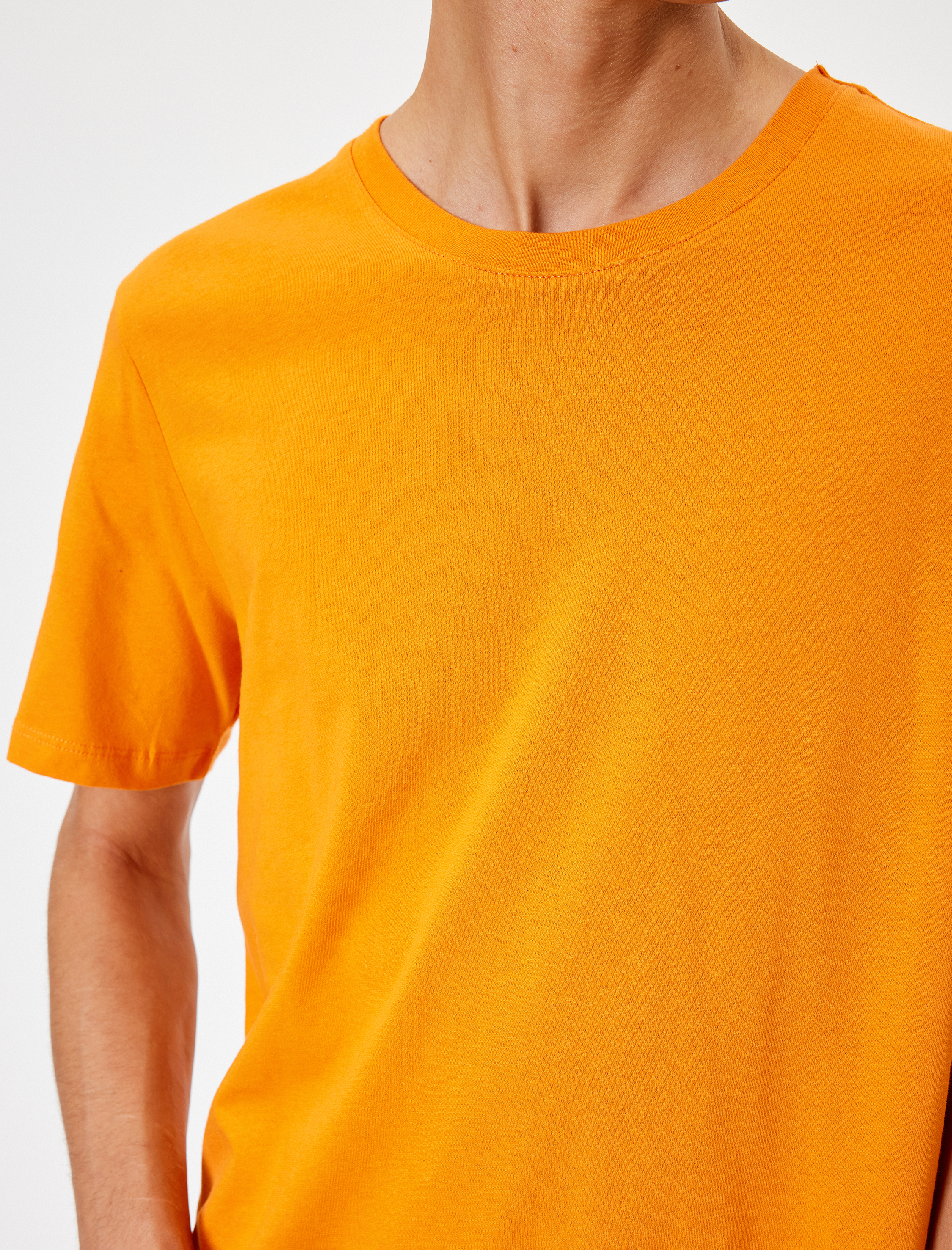   Basic Tişört Slim Fit Bisiklet Yaka Kısa Kollu