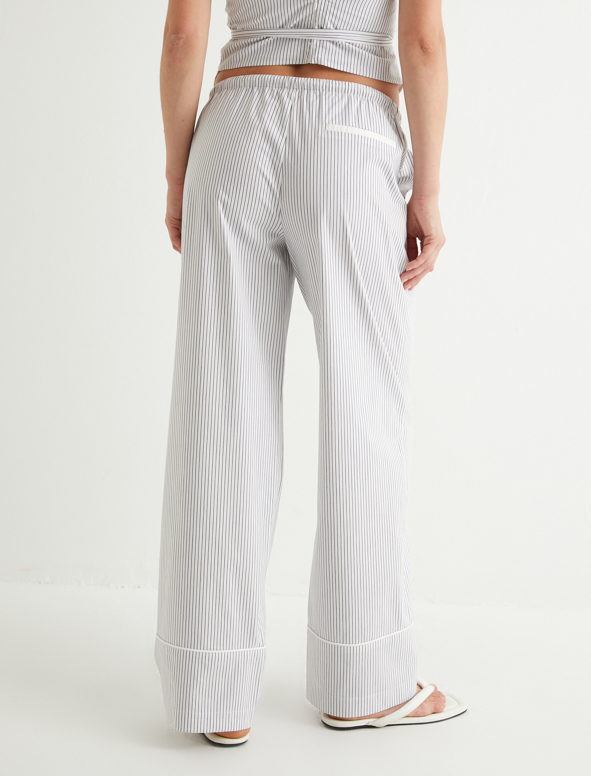   Koton X Sima Tarkan - Katmanlı Bol Paça Pantolon Cepli Beli Bağlamalı