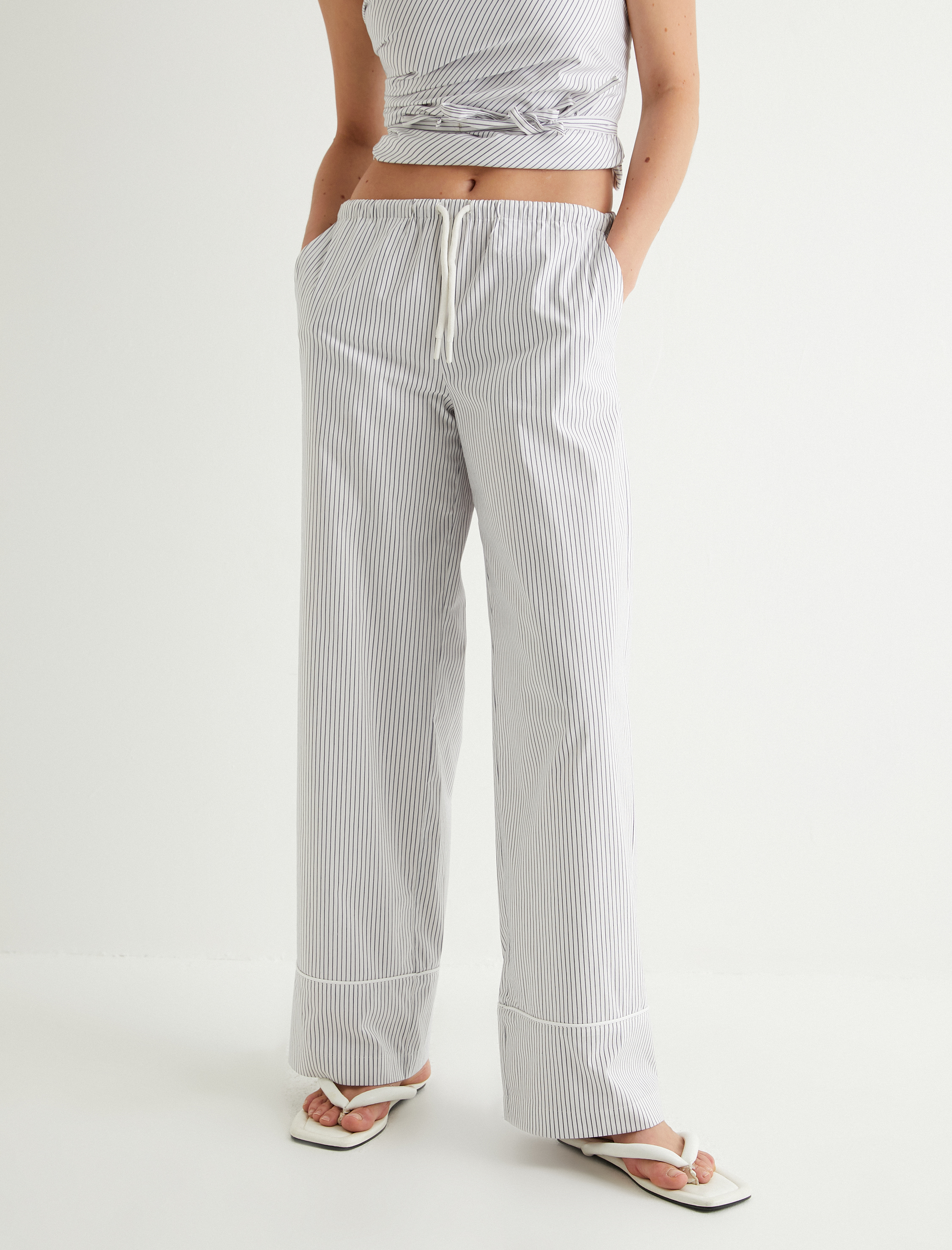   Koton X Sima Tarkan - Katmanlı Bol Paça Pantolon Cepli Beli Bağlamalı