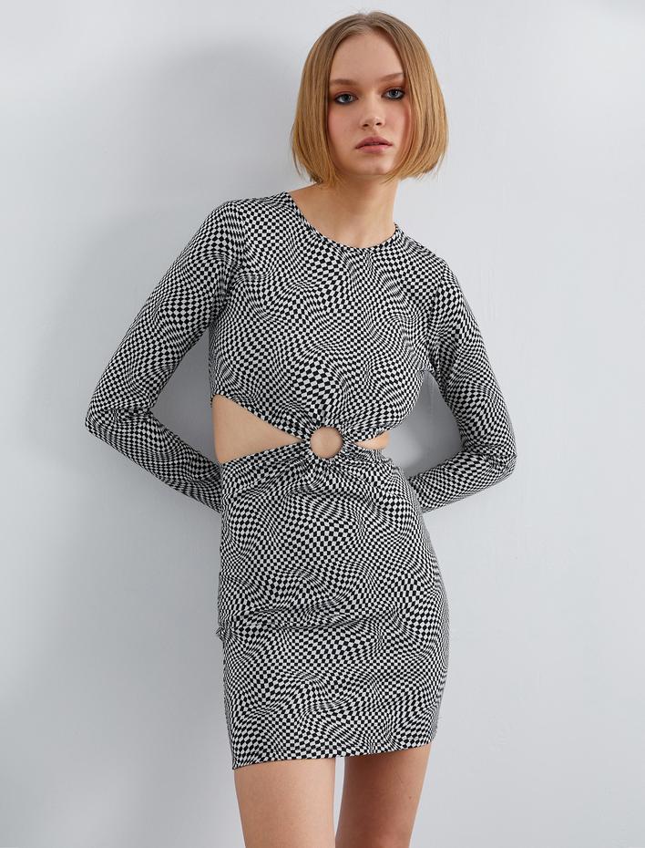  Pencere Detaylı Desenli Mini Elbise