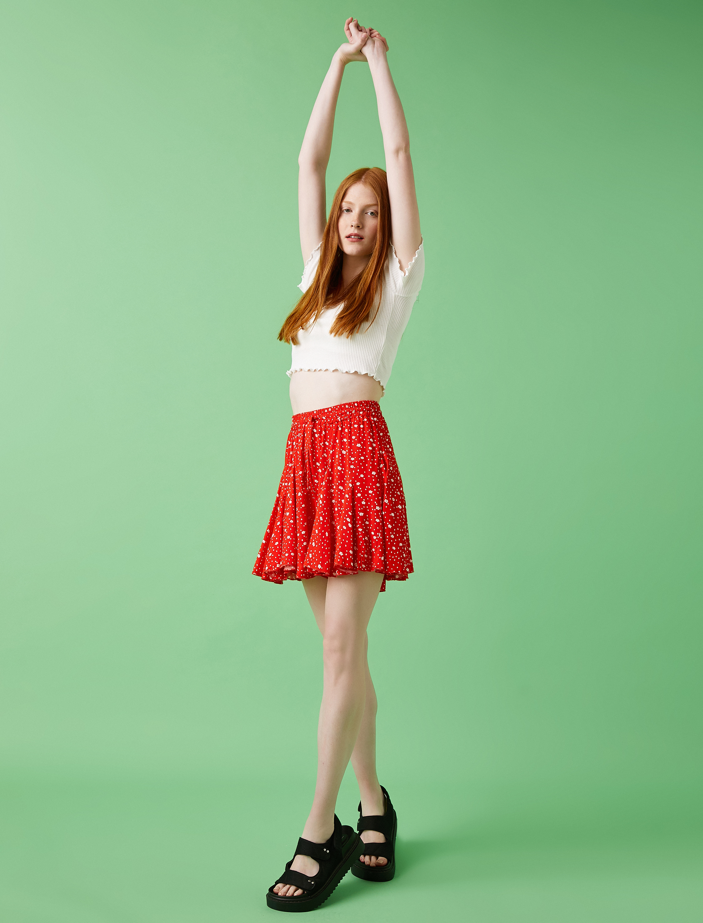   Belden Bağlamalı Şort Desenli