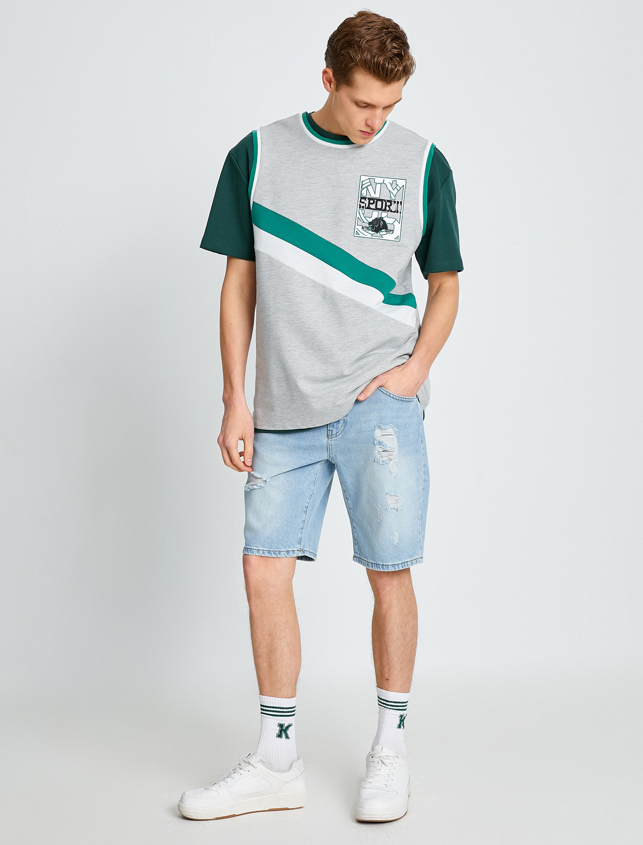   Eskitilmiş Kot Şort