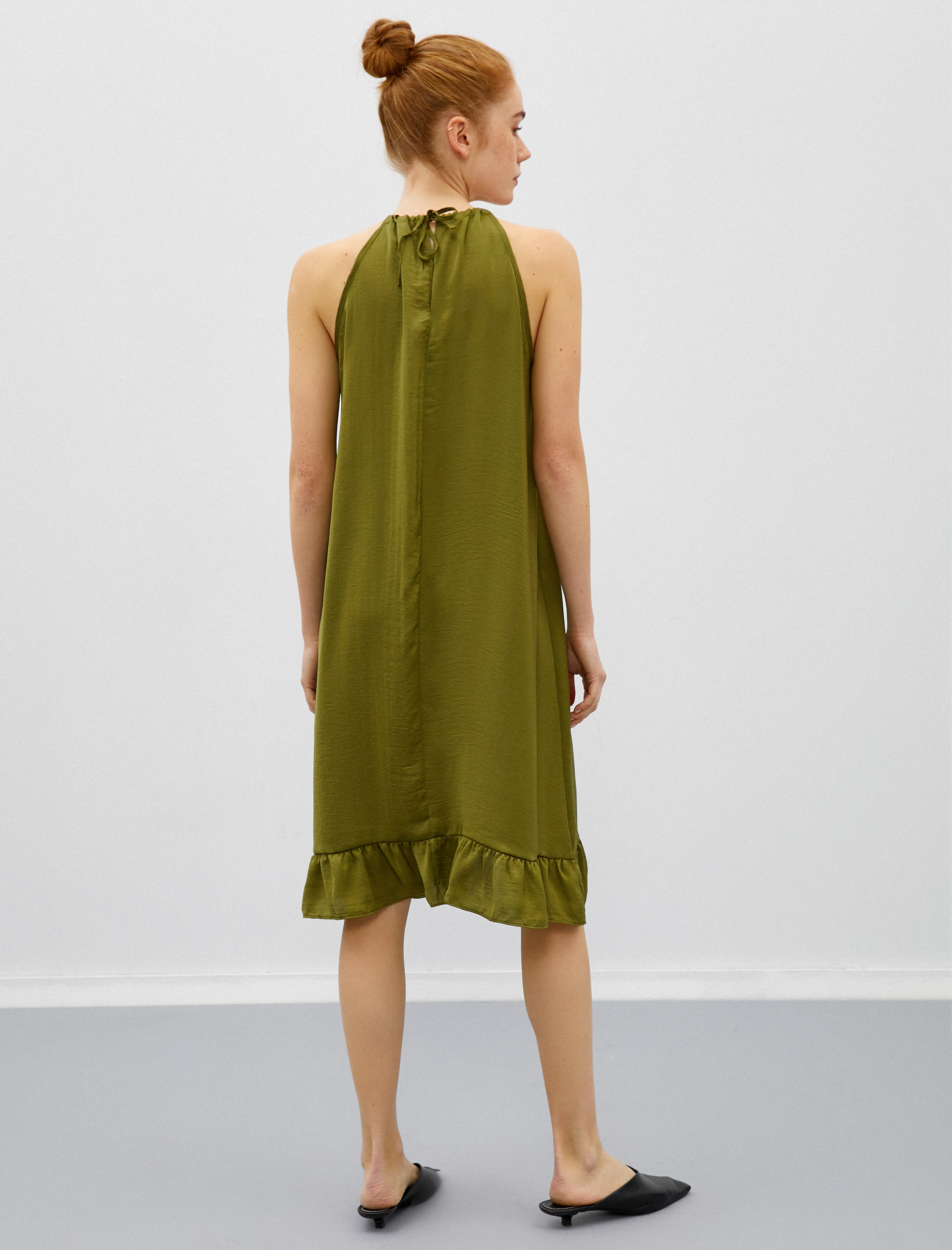   Halter Yaka Kısa Elbise