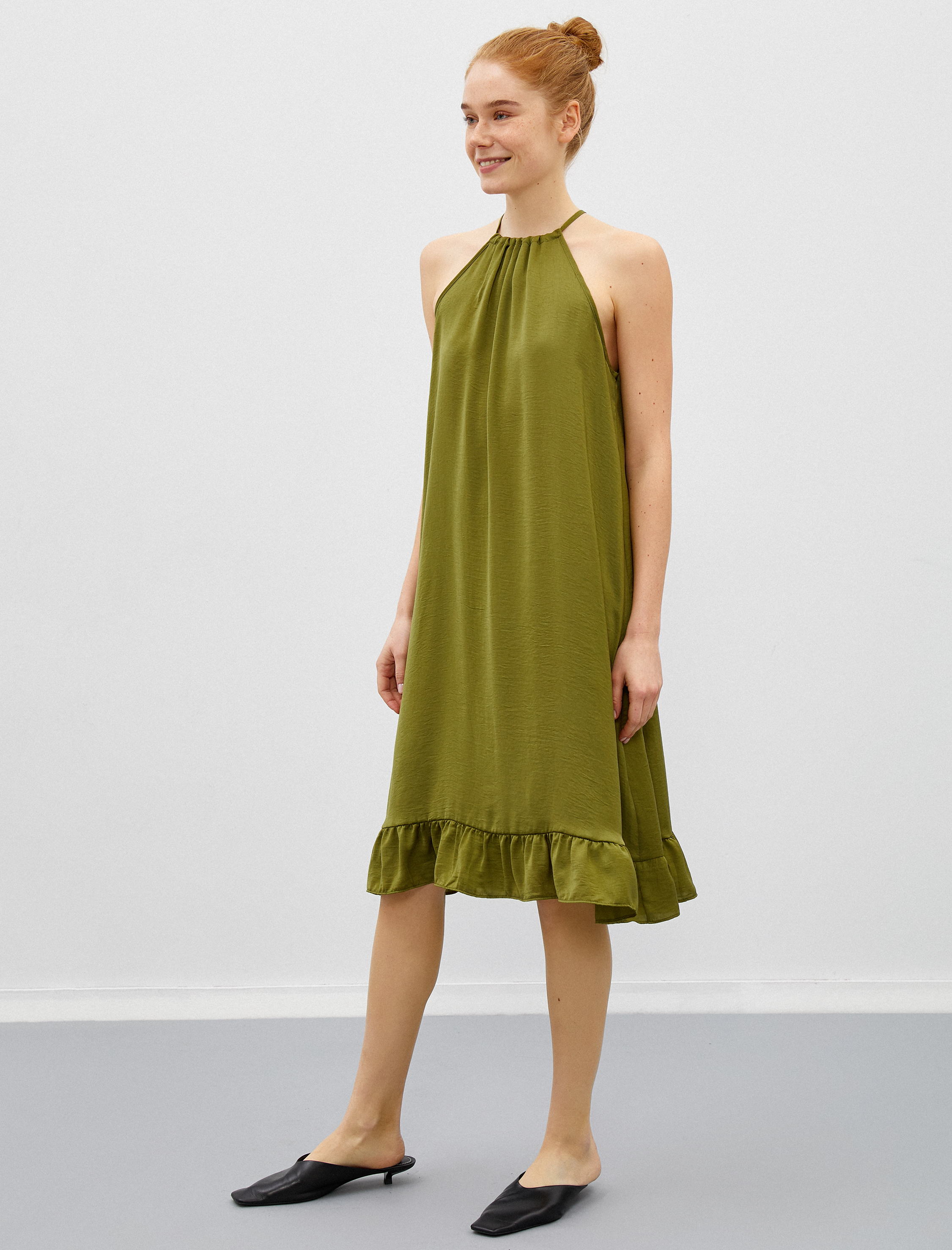   Halter Yaka Kısa Elbise