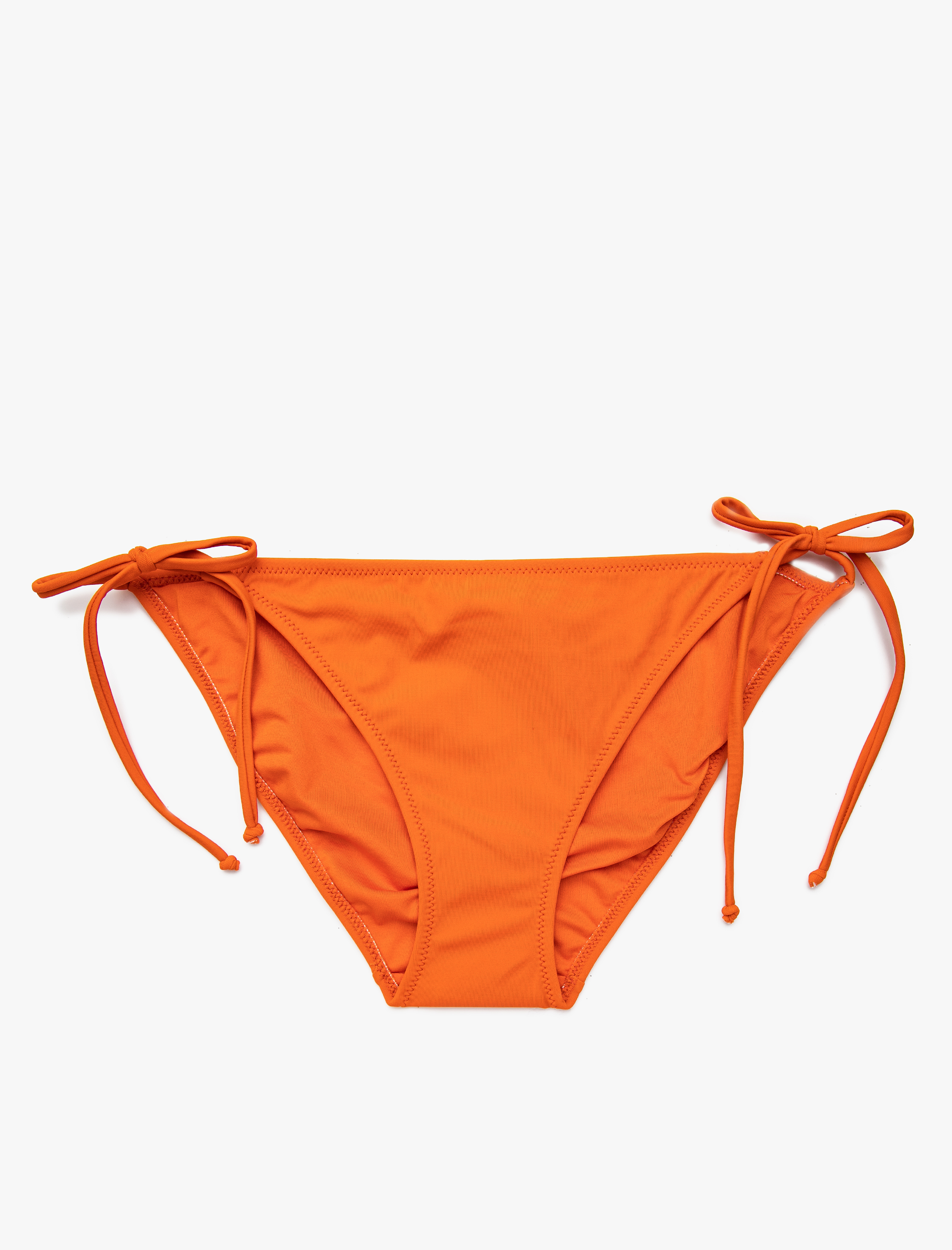   Bikini Altı Bağlama Detaylı